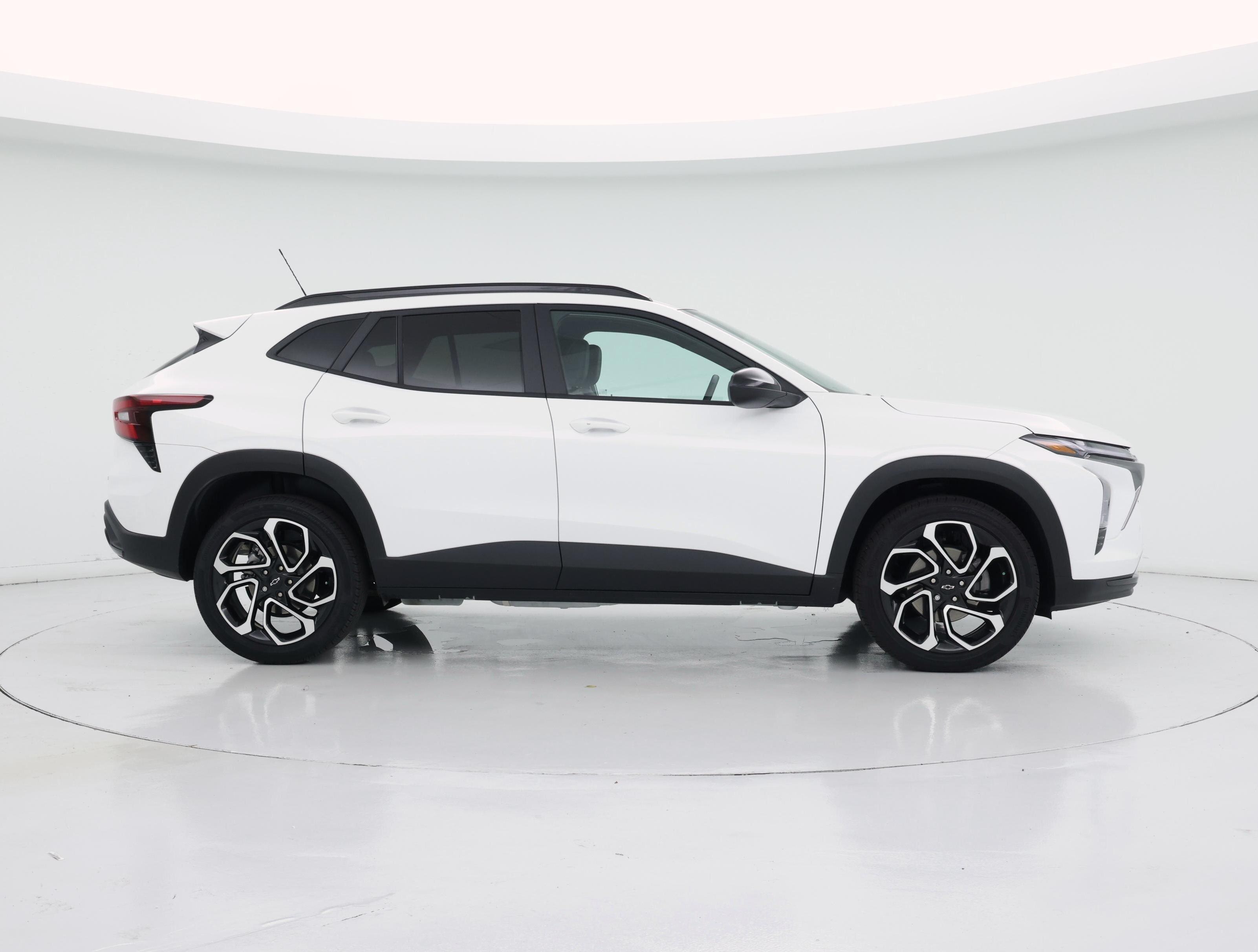 Thumbnail: 2025 Chevrolet Trax - 7