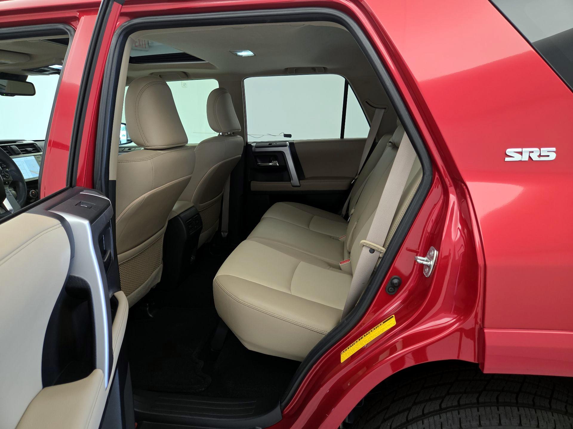 Thumbnail: 2022 Toyota 4Runner - 20
