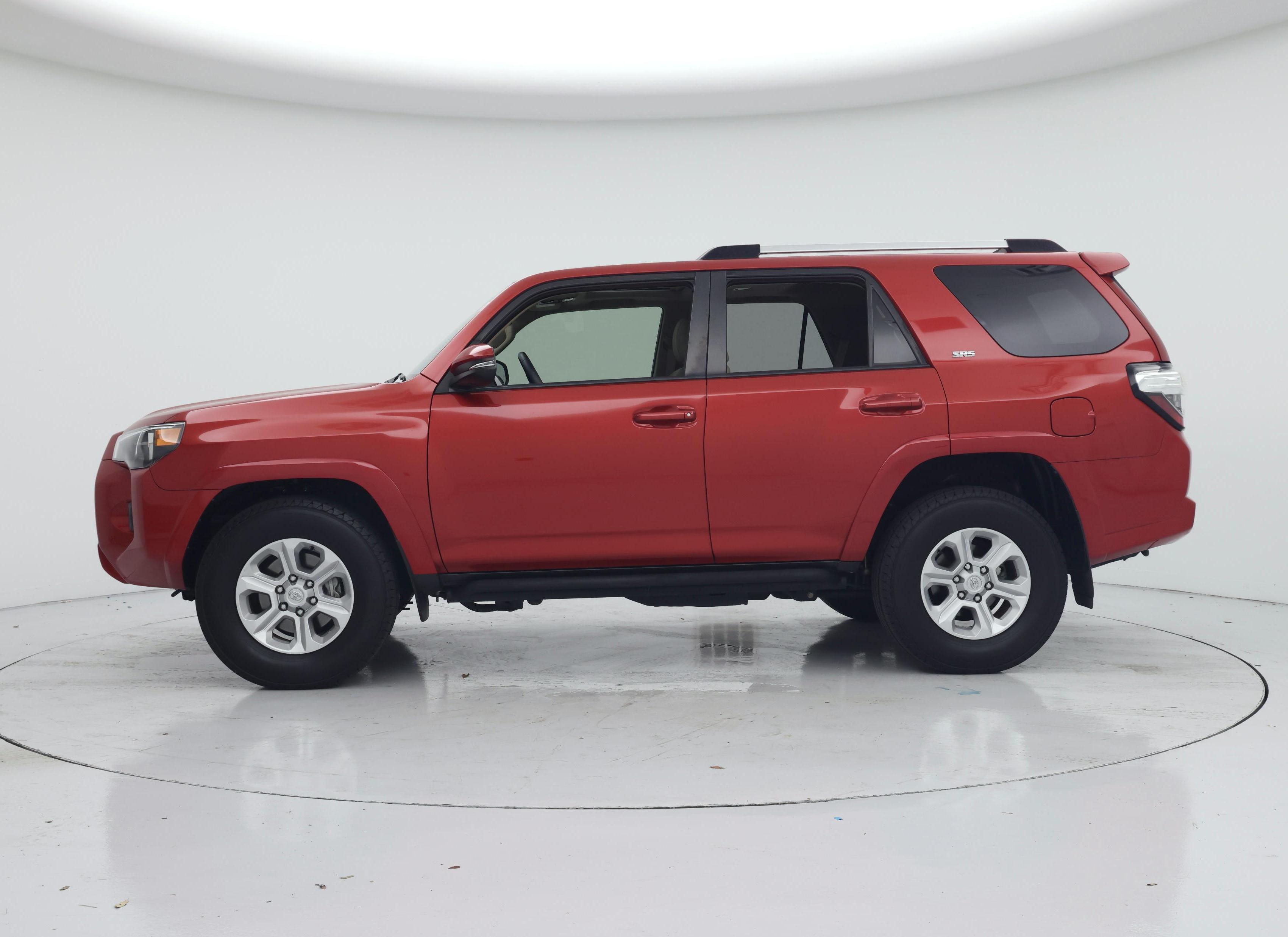 Thumbnail: 2022 Toyota 4Runner - 3