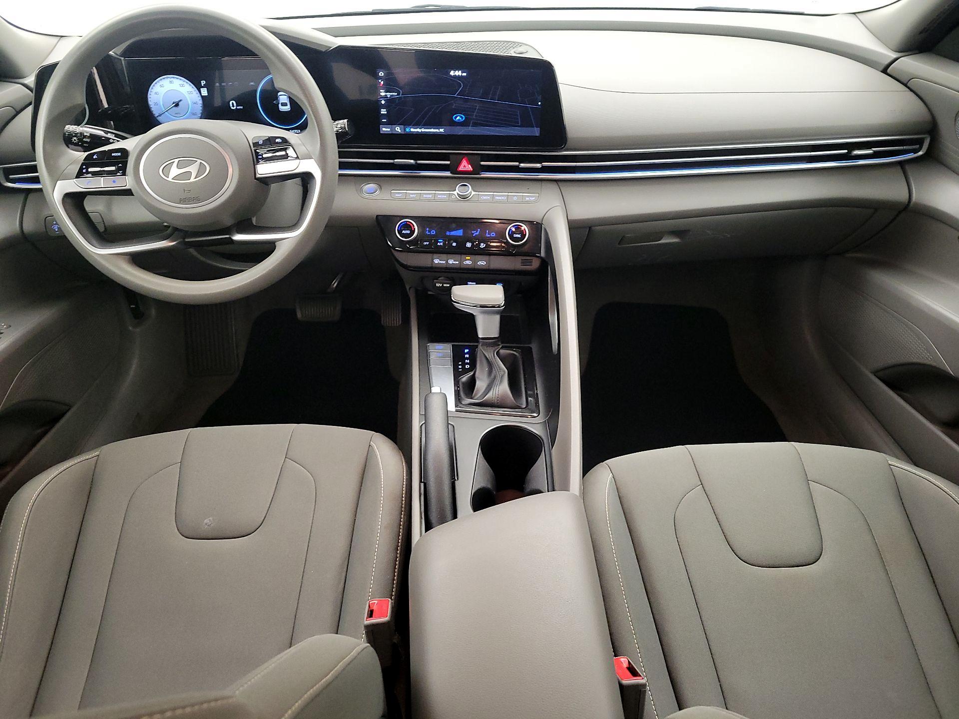 Thumbnail: 2024 Hyundai Elantra - 9