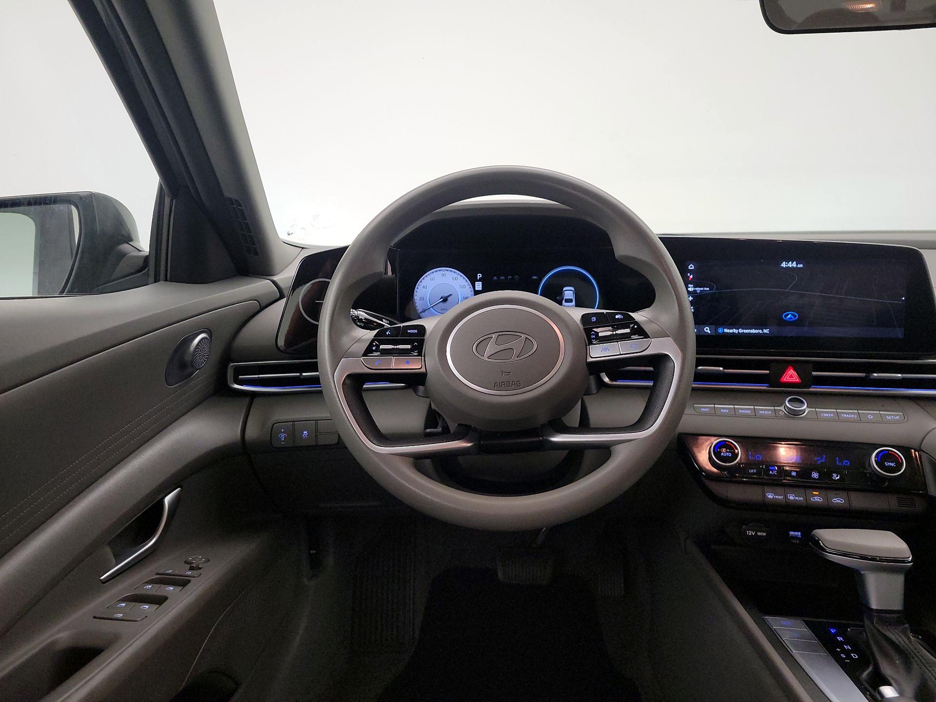 Thumbnail: 2024 Hyundai Elantra - 10