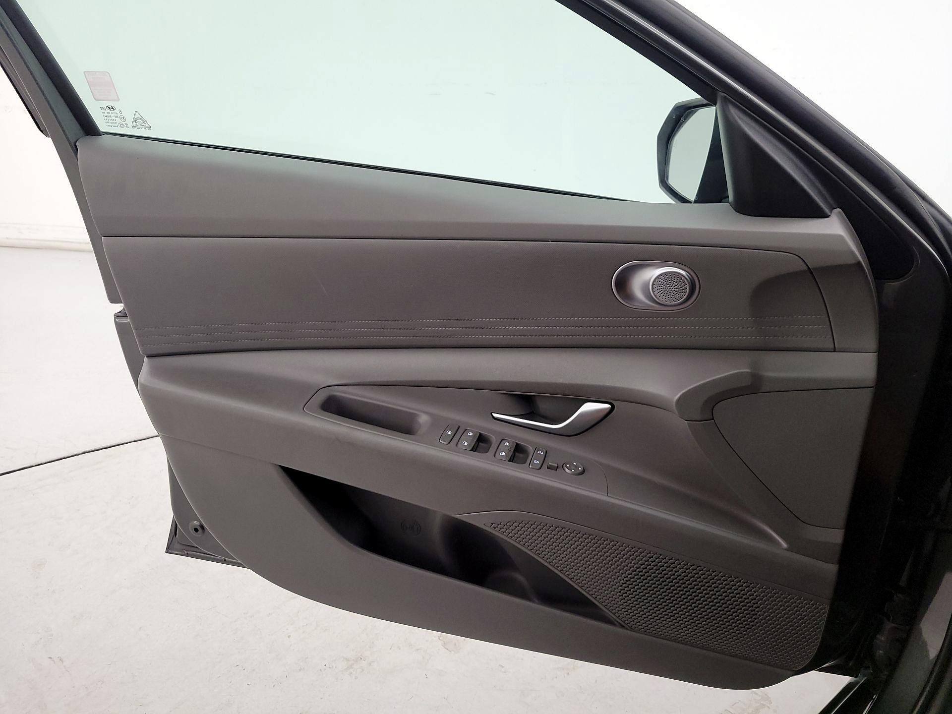 Thumbnail: 2024 Hyundai Elantra - 12