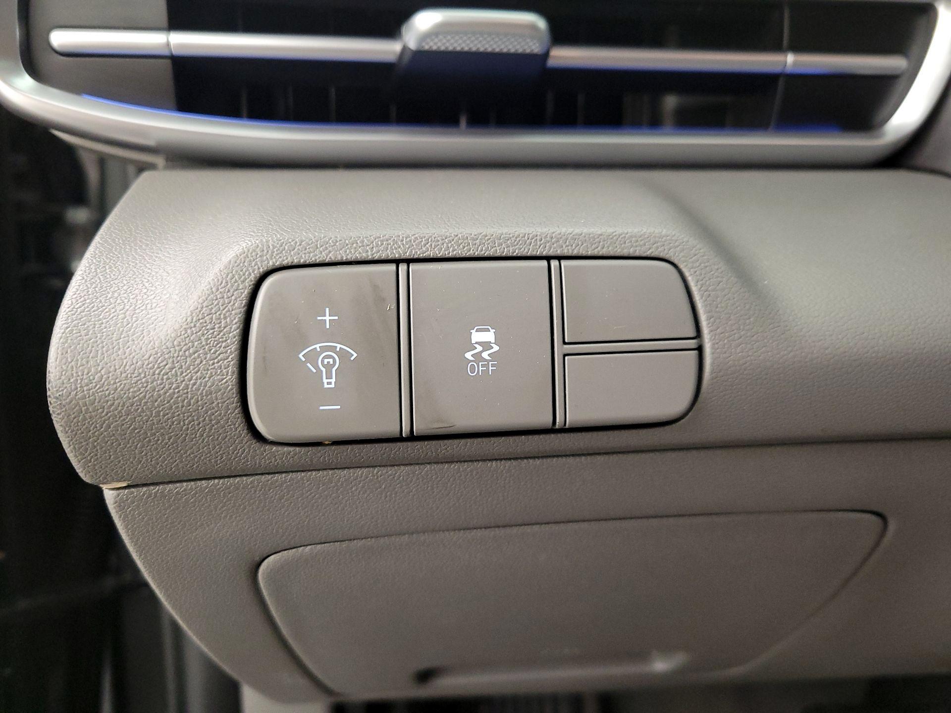 Thumbnail: 2024 Hyundai Elantra - 13