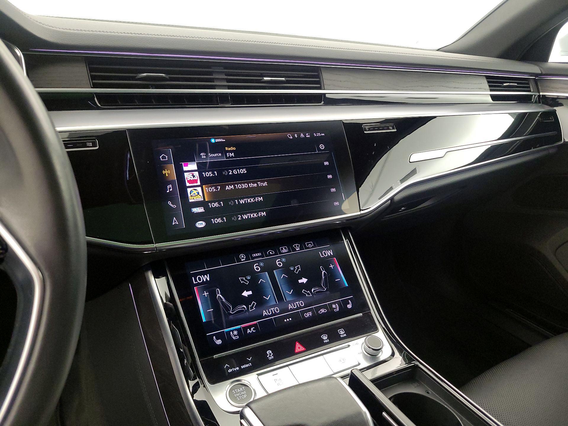 Thumbnail: 2022 Audi A8 - 16