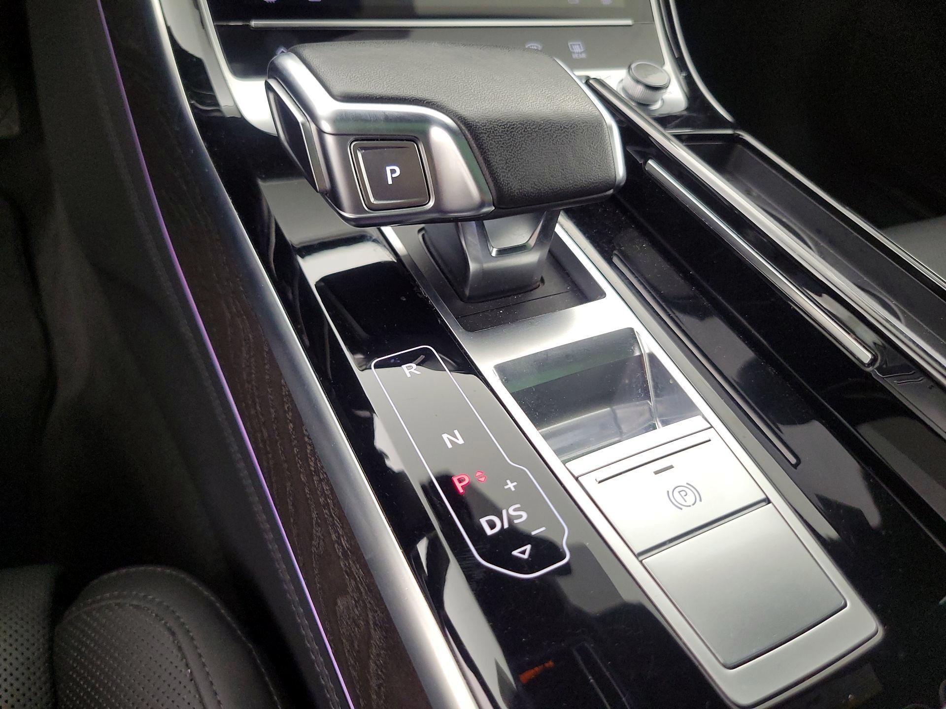 Thumbnail: 2022 Audi A8 - 18