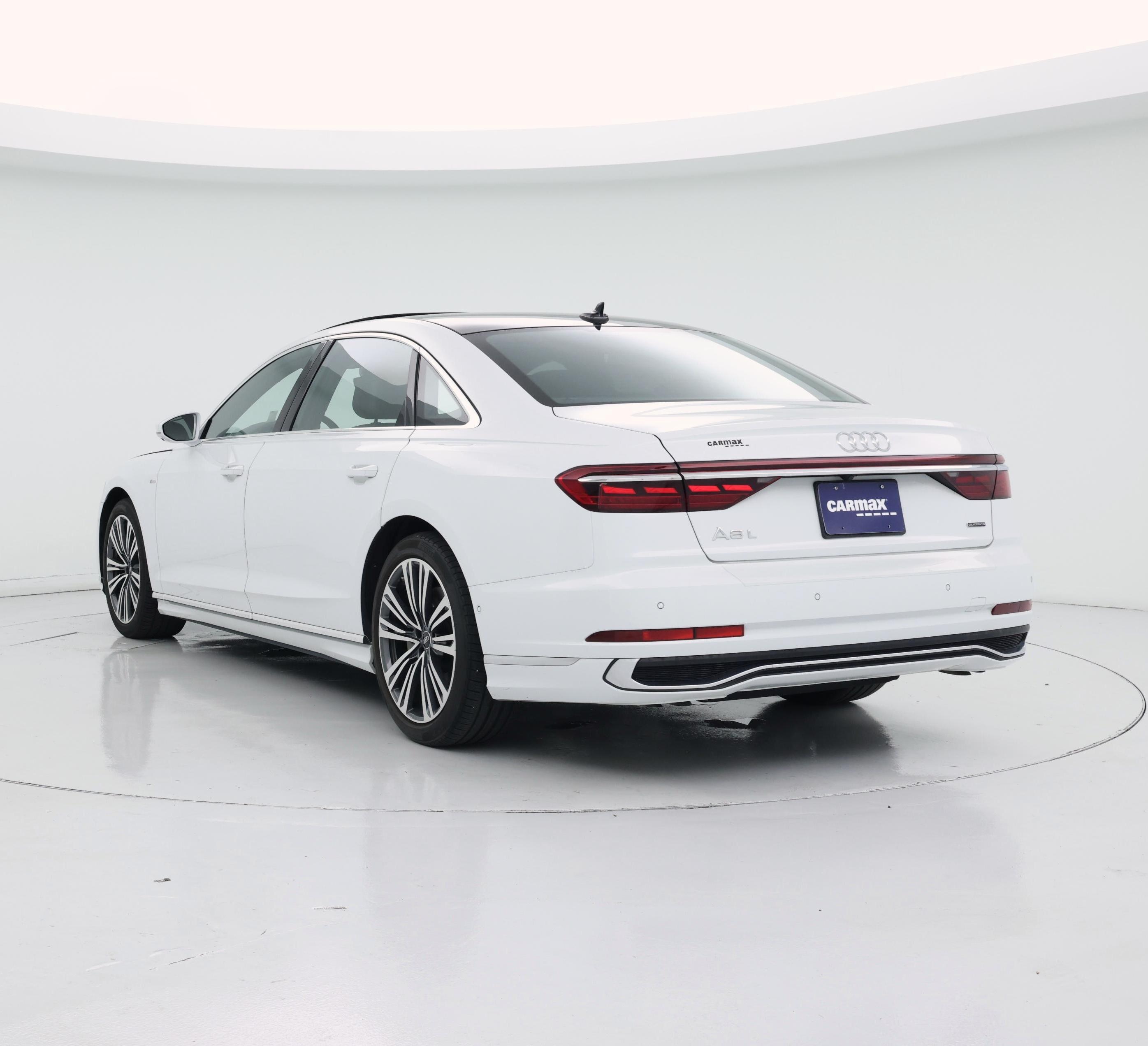 Thumbnail: 2022 Audi A8 - 2
