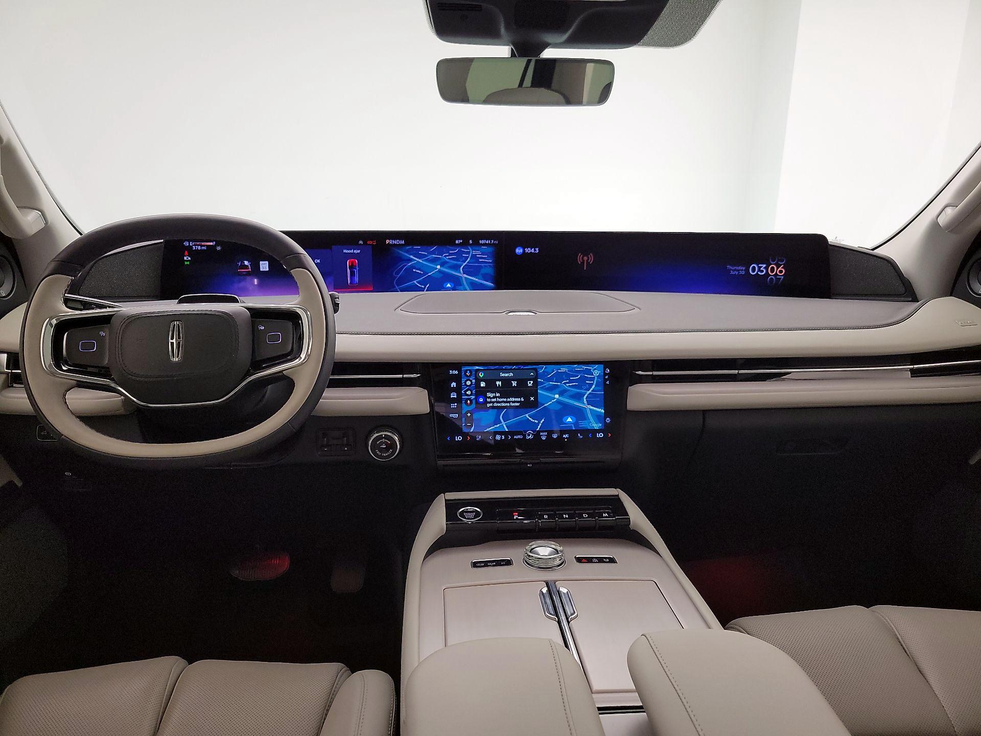 Thumbnail: 2026 Lincoln Navigator - 9