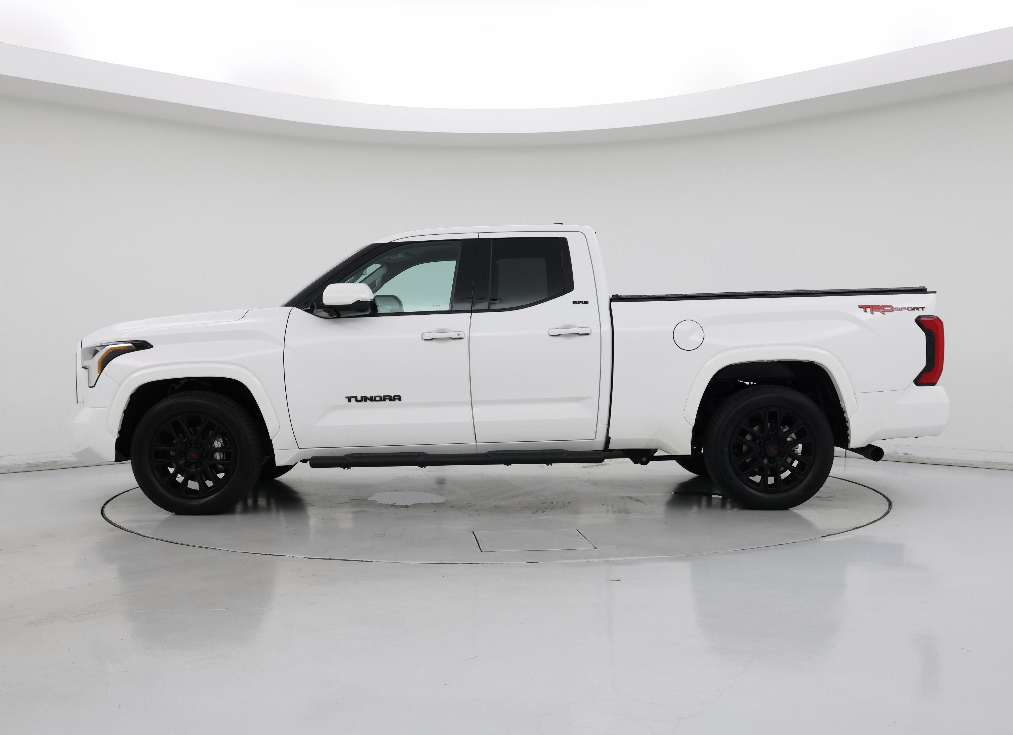 Thumbnail: 2022 Toyota Tundra - 3