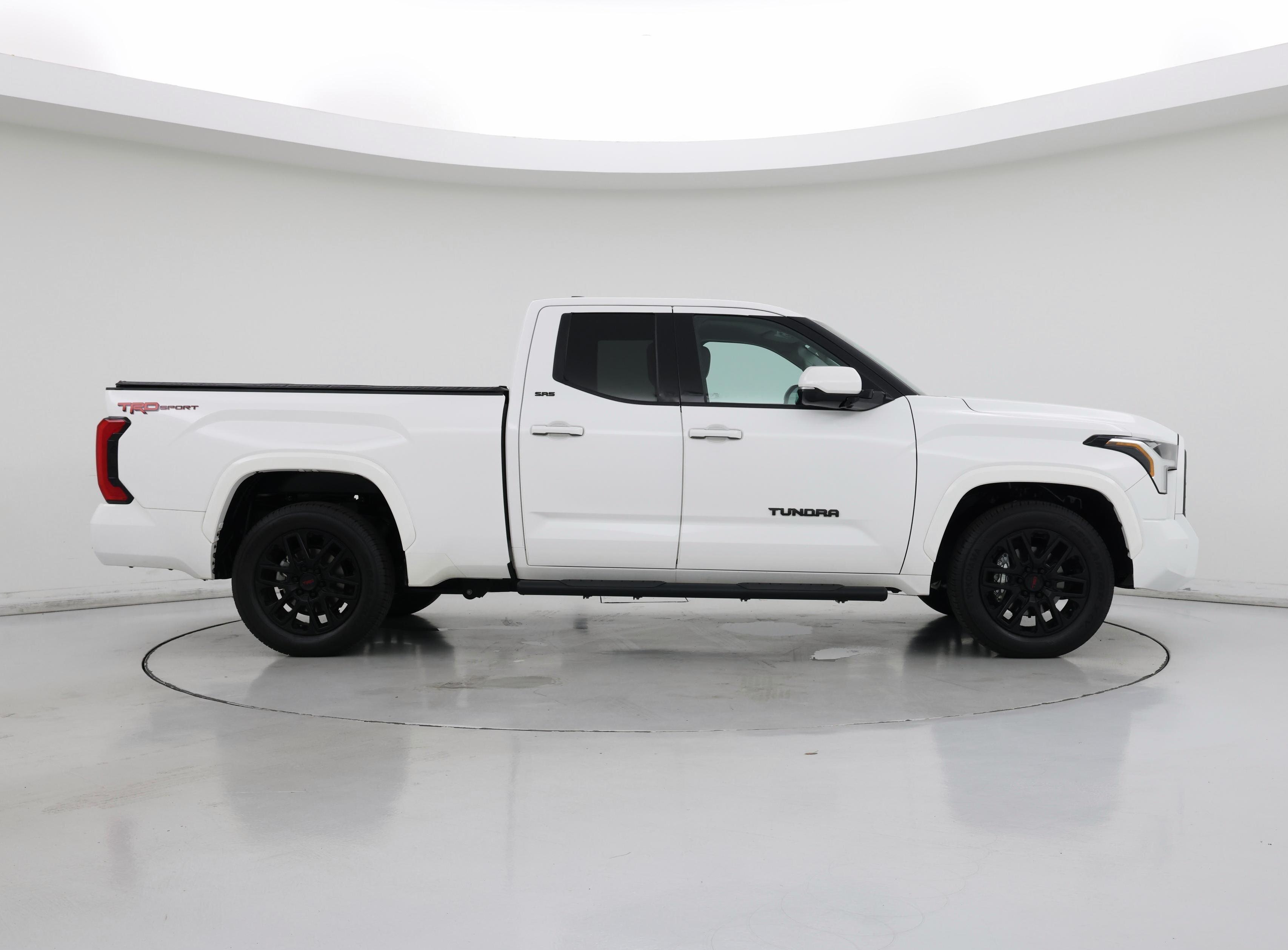 Thumbnail: 2022 Toyota Tundra - 7