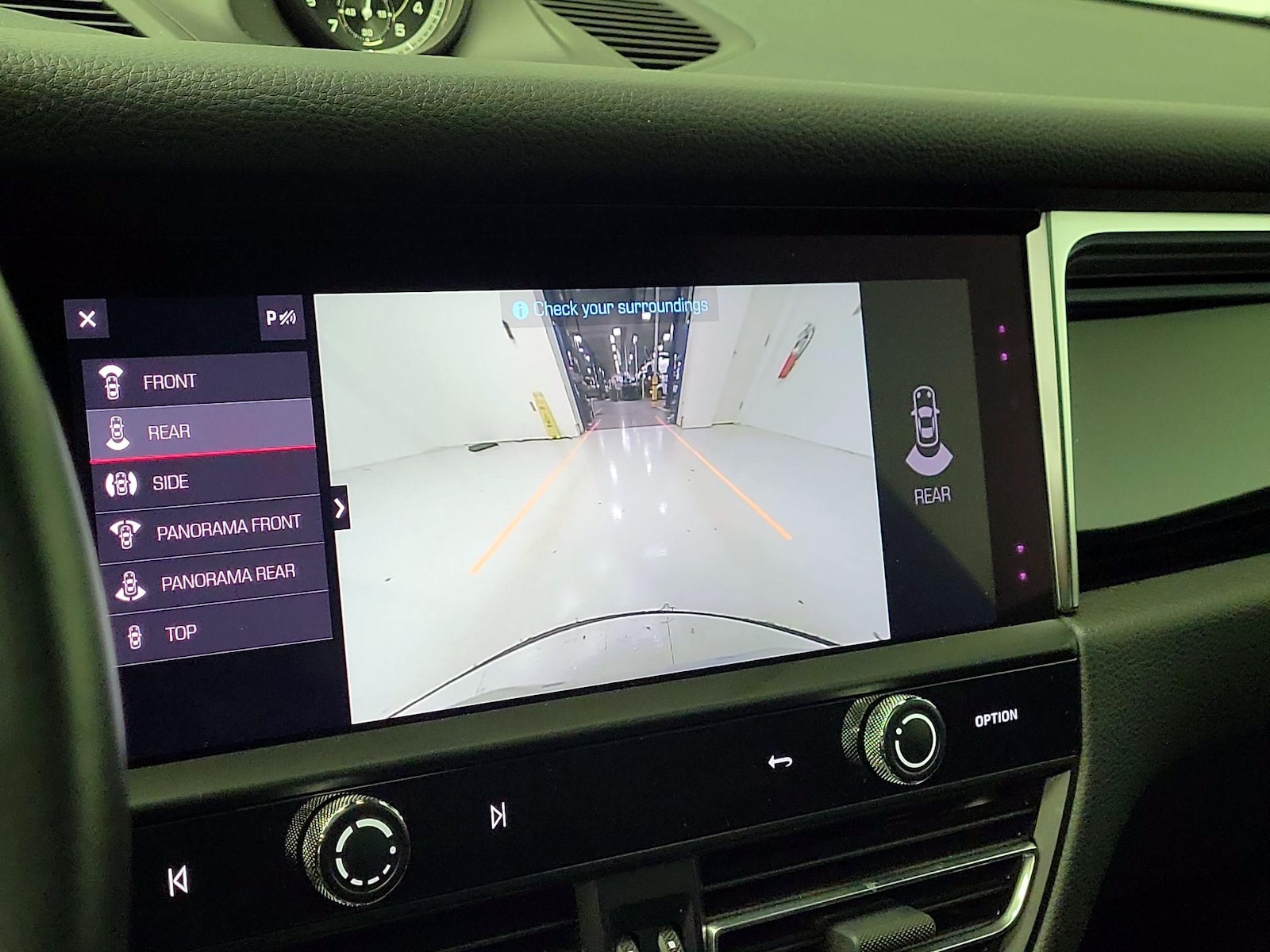 2024 Porsche Macan Base - Photo 16