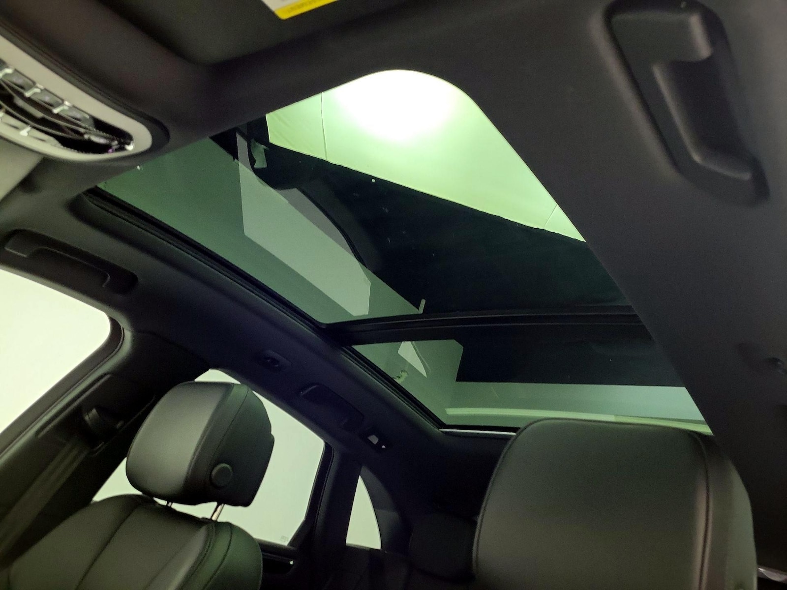 2024 Porsche Macan Base - Photo 21
