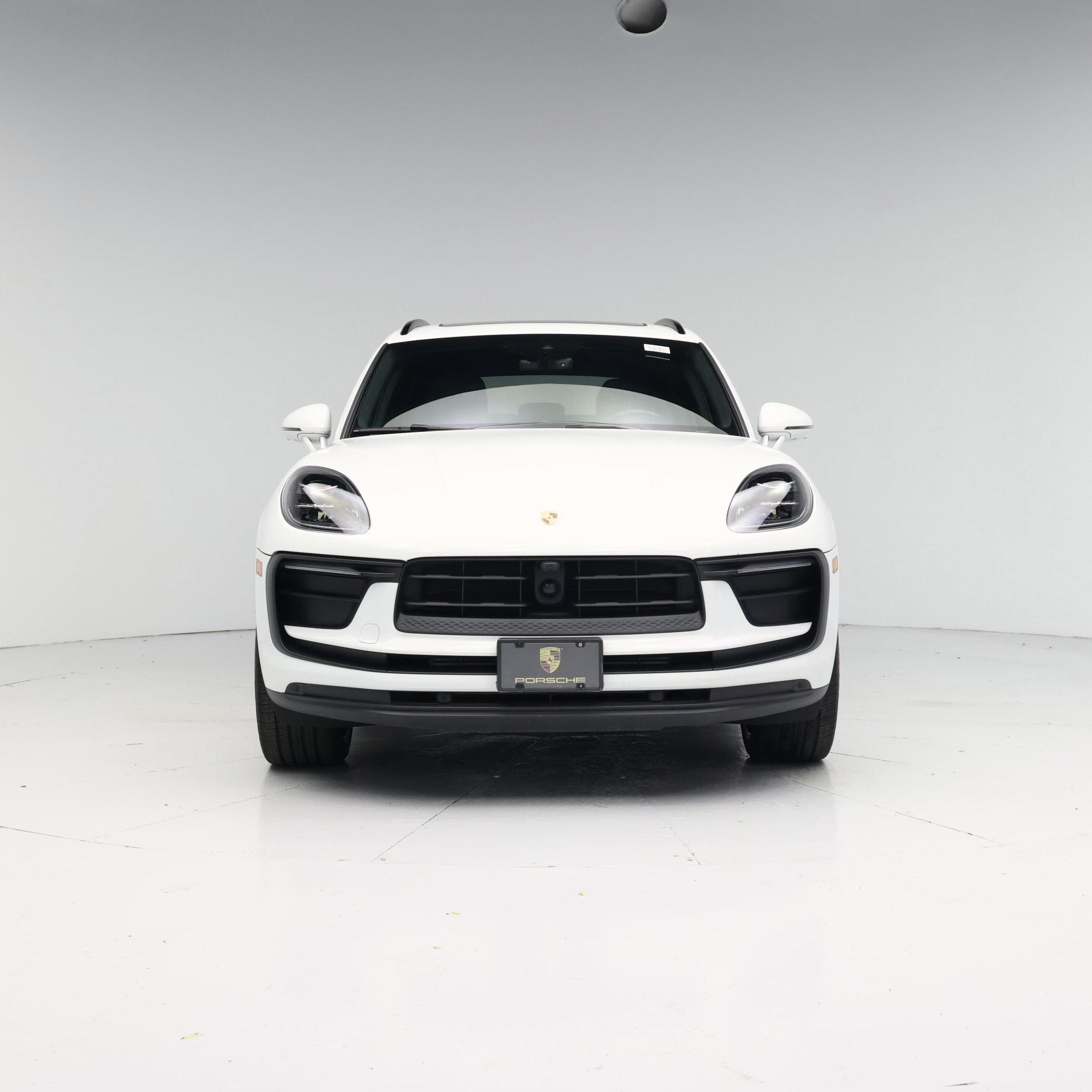 Thumbnail: 2024 Porsche Macan - 5