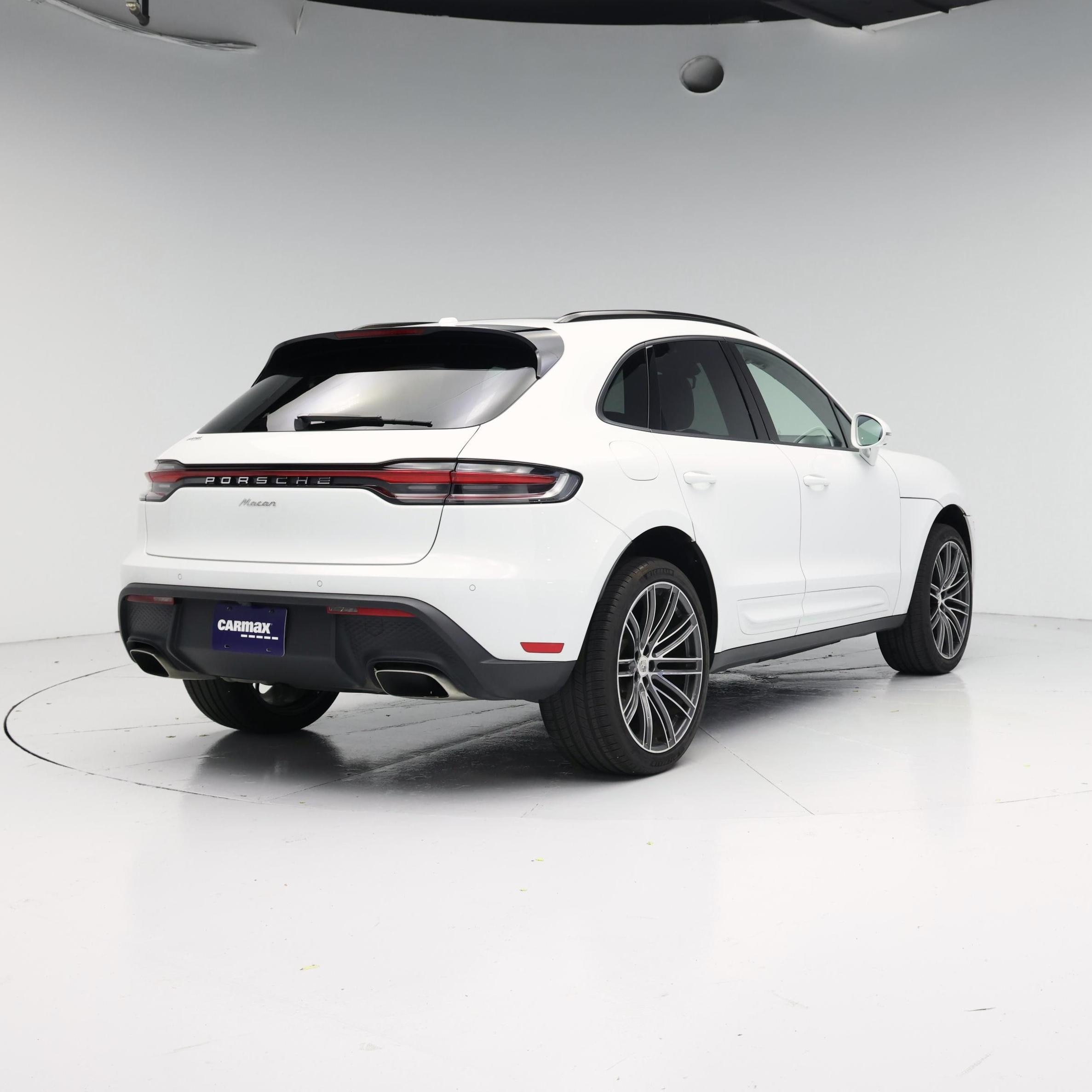 Thumbnail: 2024 Porsche Macan - 8