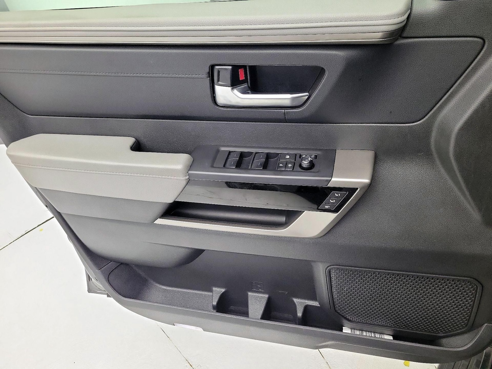 2024 Toyota Sequoia Limited - Photo 13