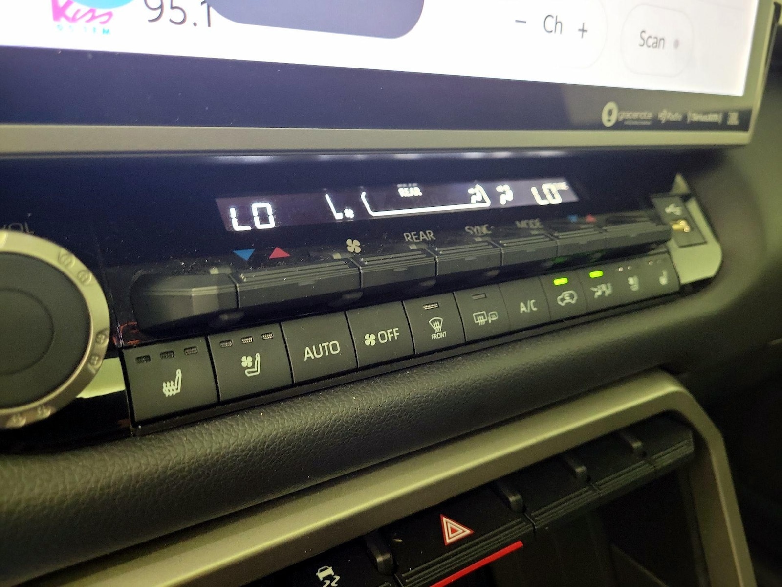 2024 Toyota Sequoia Limited - Photo 17