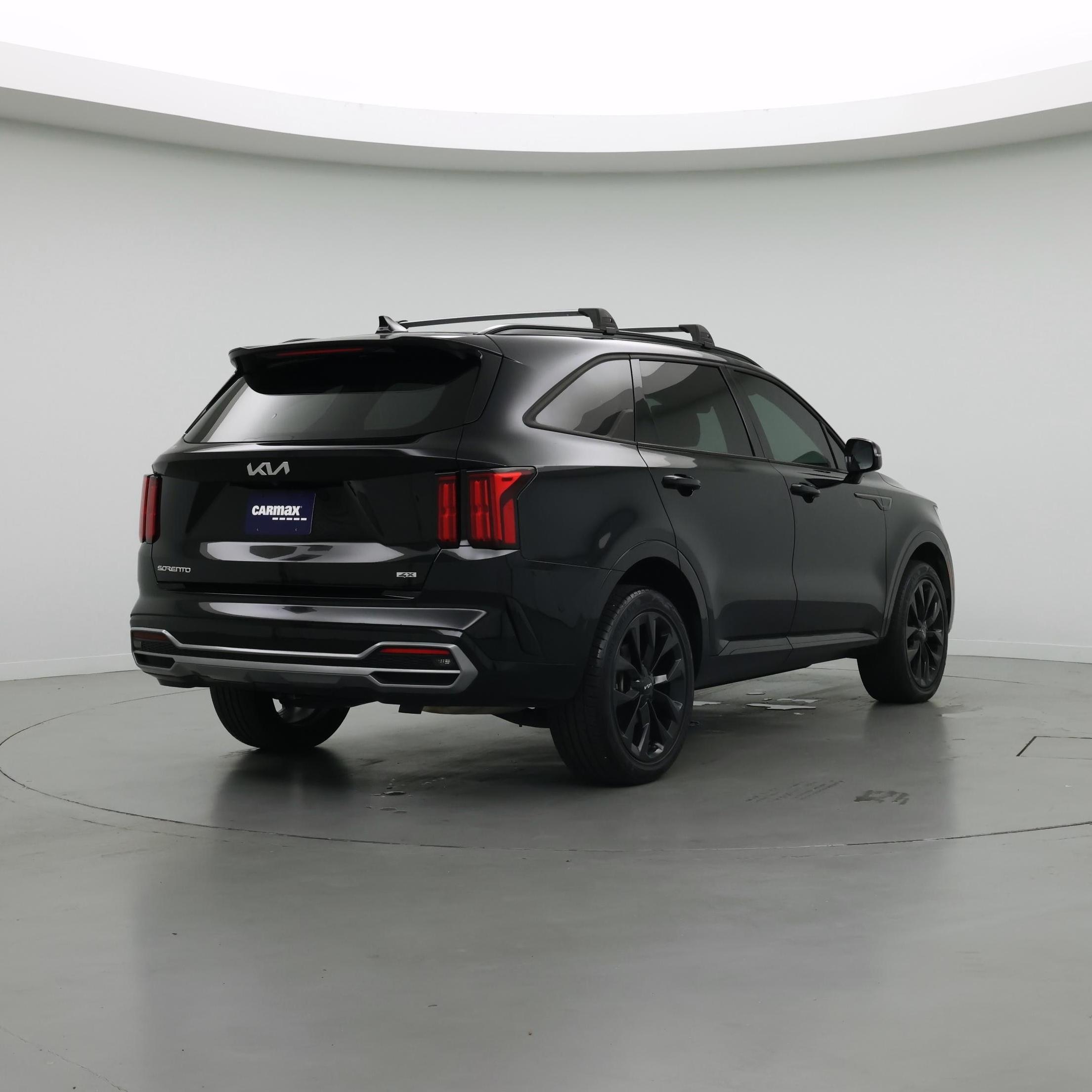 Thumbnail: 2023 Kia Sorento - 8