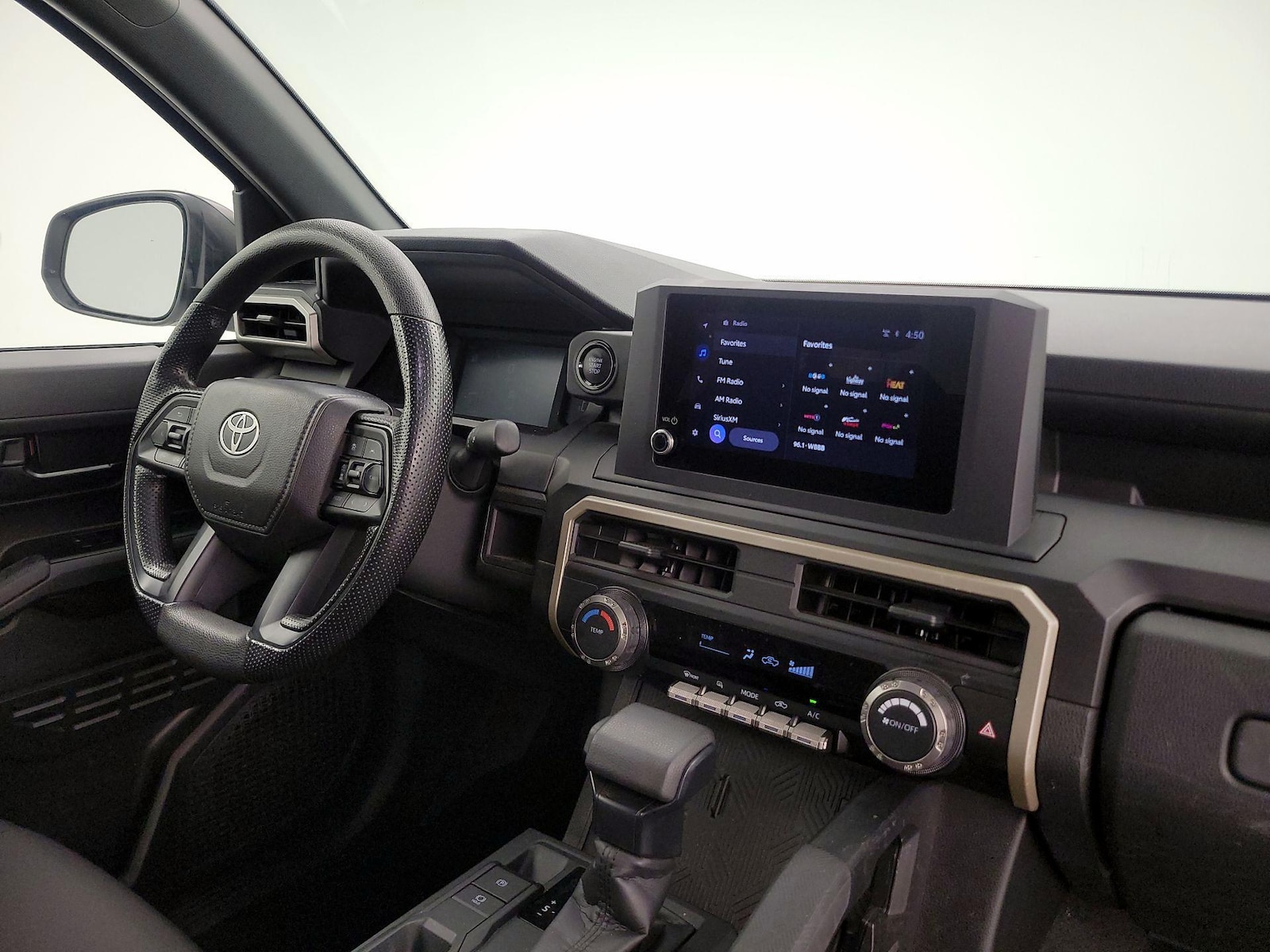 2025 Toyota Tacoma SR - Photo 11