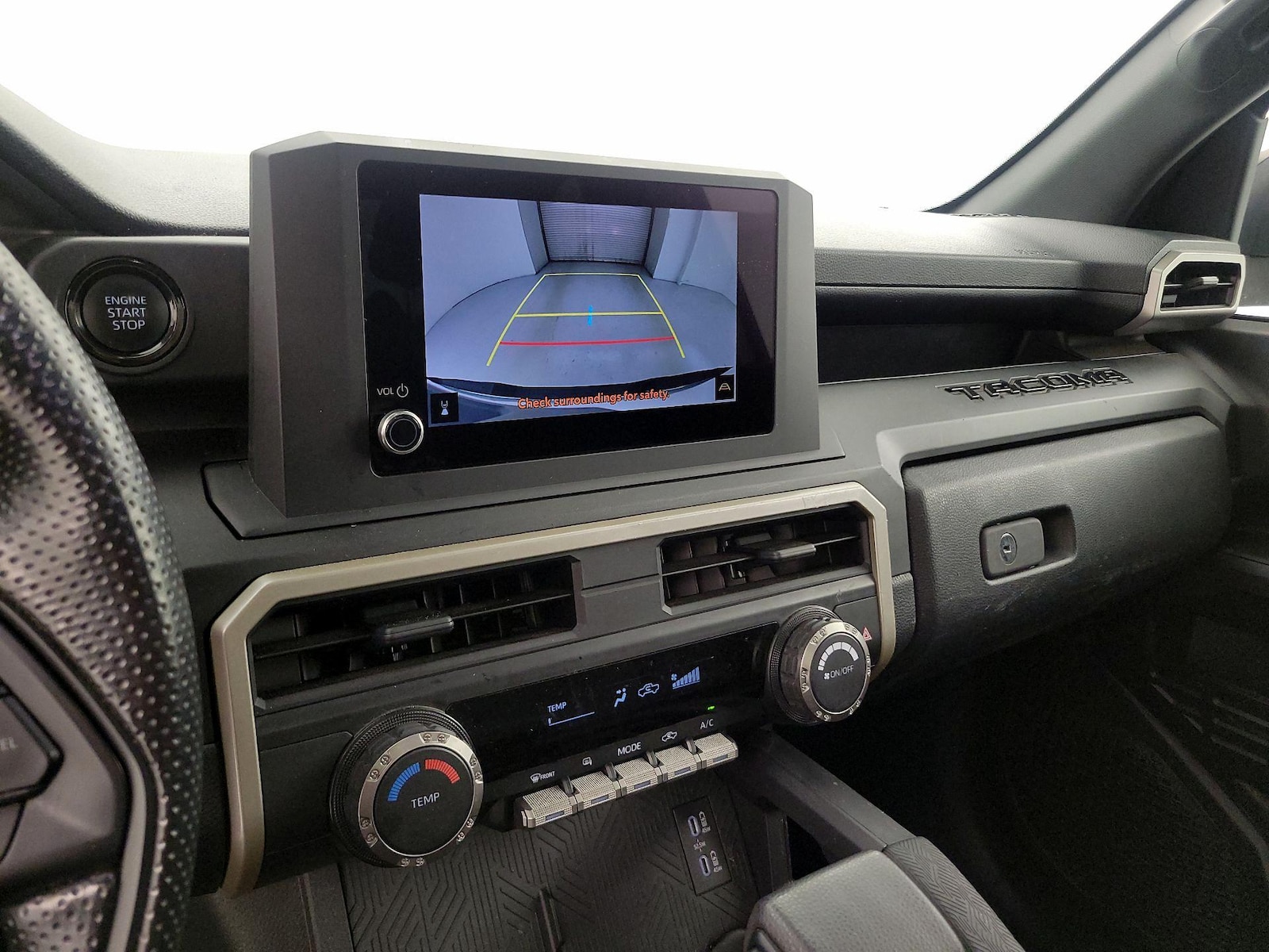2025 Toyota Tacoma SR - Photo 15