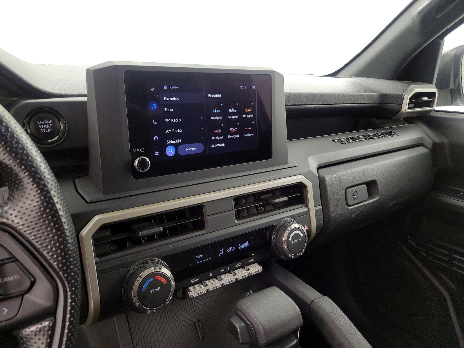 2025 Toyota Tacoma SR - Photo 16