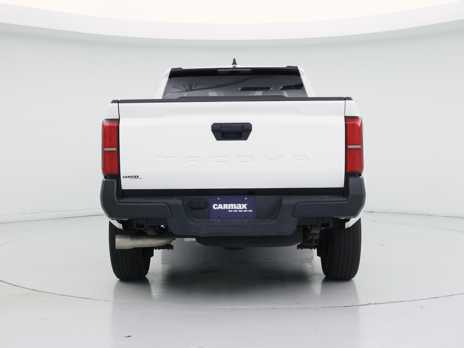 2025 Toyota Tacoma SR - Photo 7