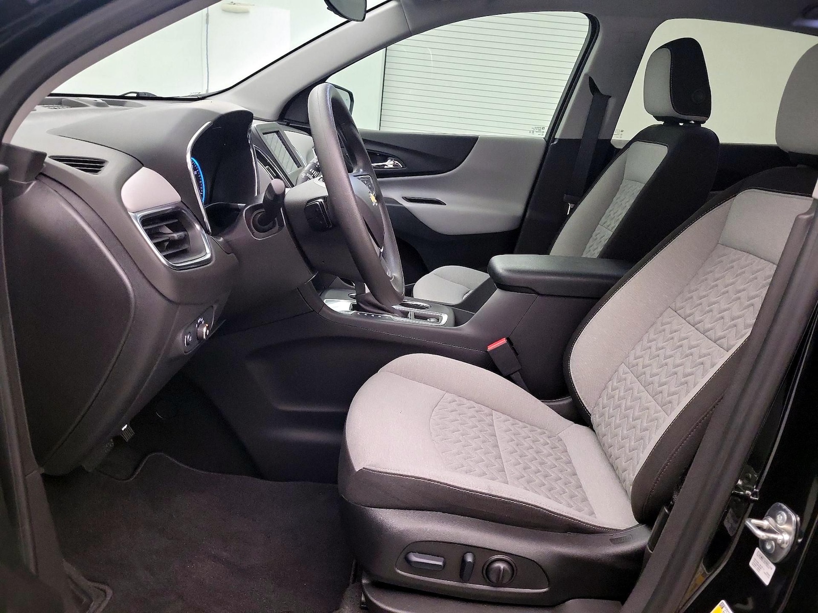 2024 Chevrolet Equinox LS - Photo 12