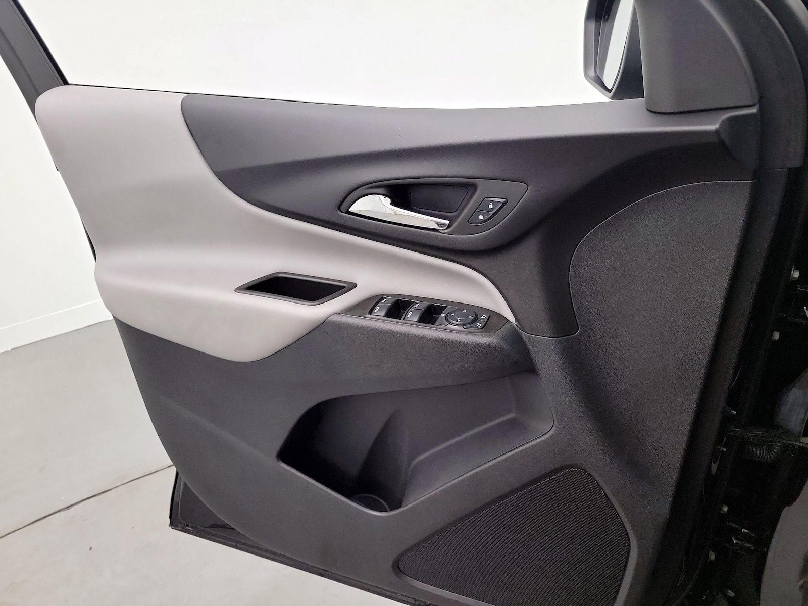 2024 Chevrolet Equinox LS - Photo 13