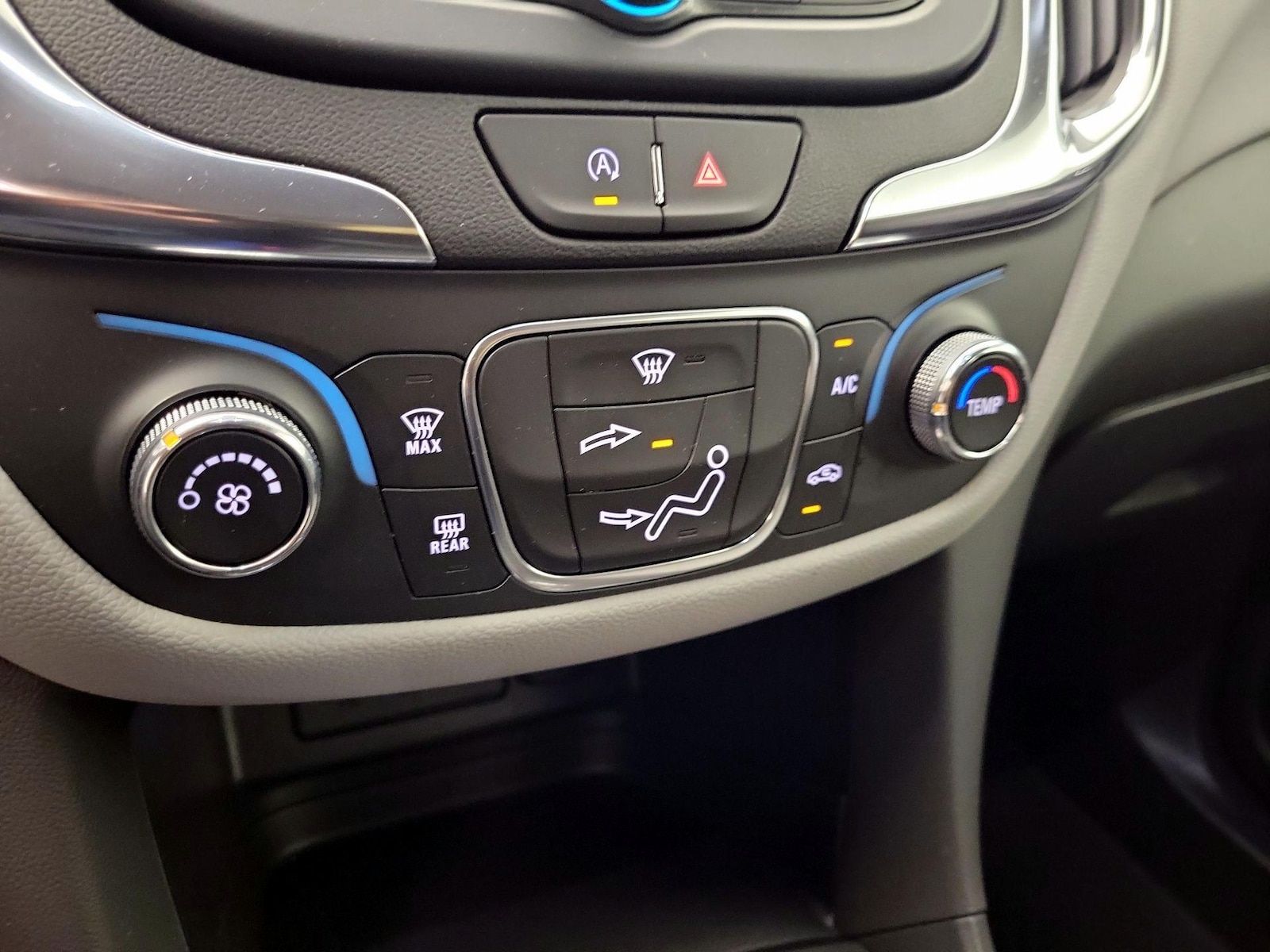 2024 Chevrolet Equinox LS - Photo 17