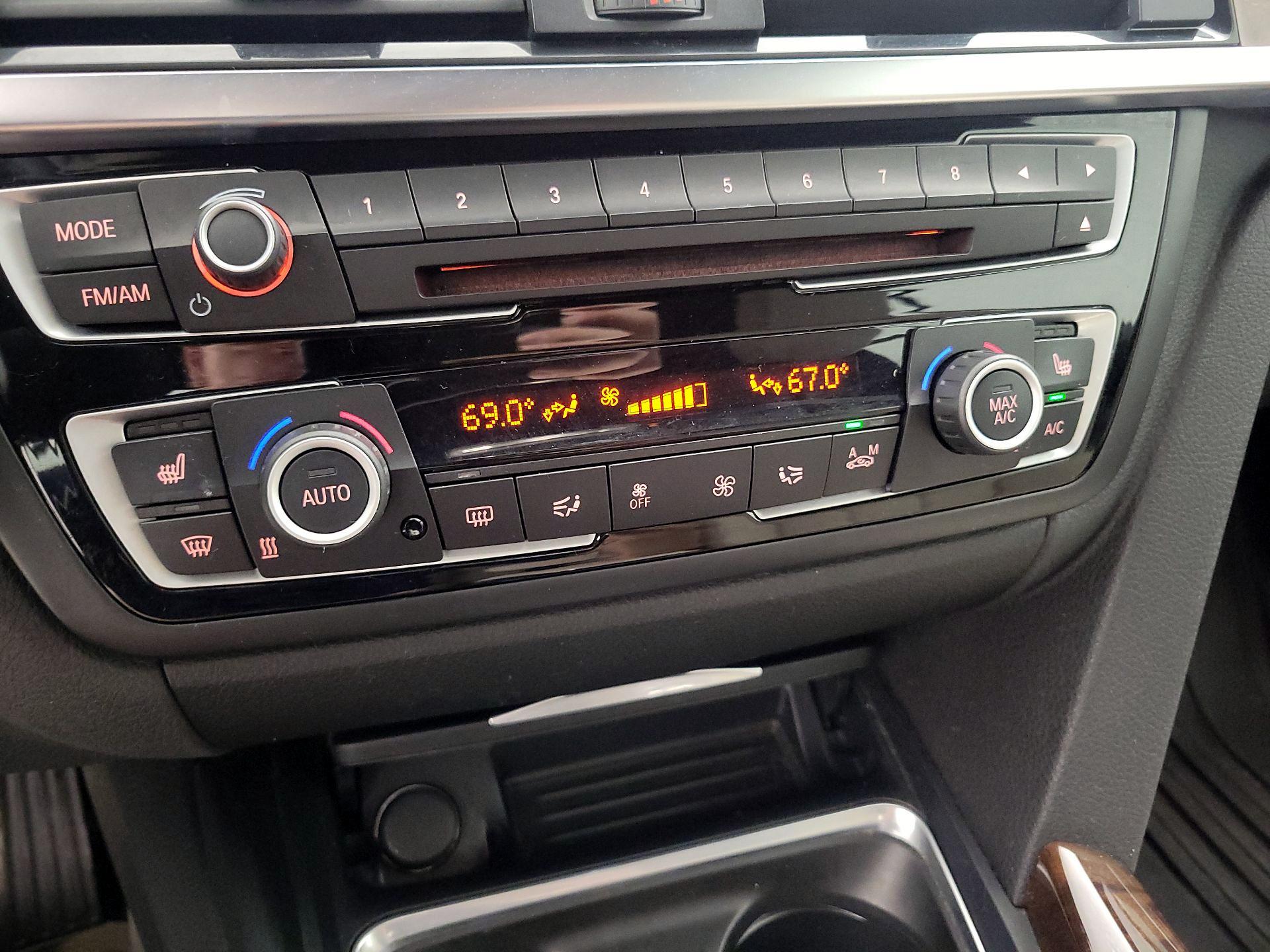 Thumbnail: 2015 BMW 4 Series - 16