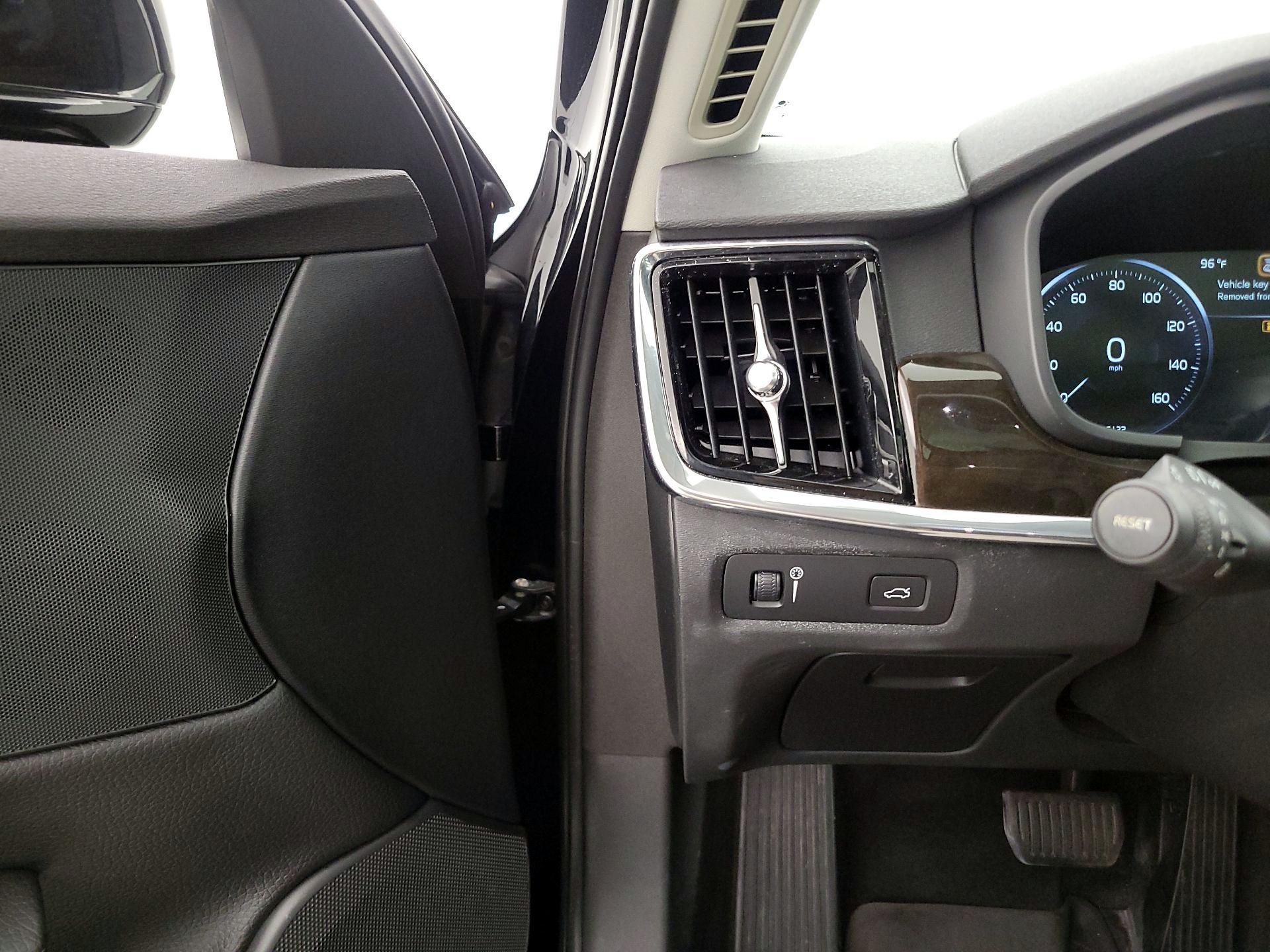 Thumbnail: 2018 Volvo S90 - 13