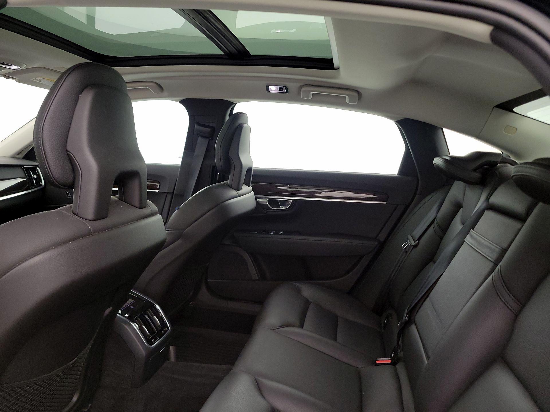 Thumbnail: 2018 Volvo S90 - 20