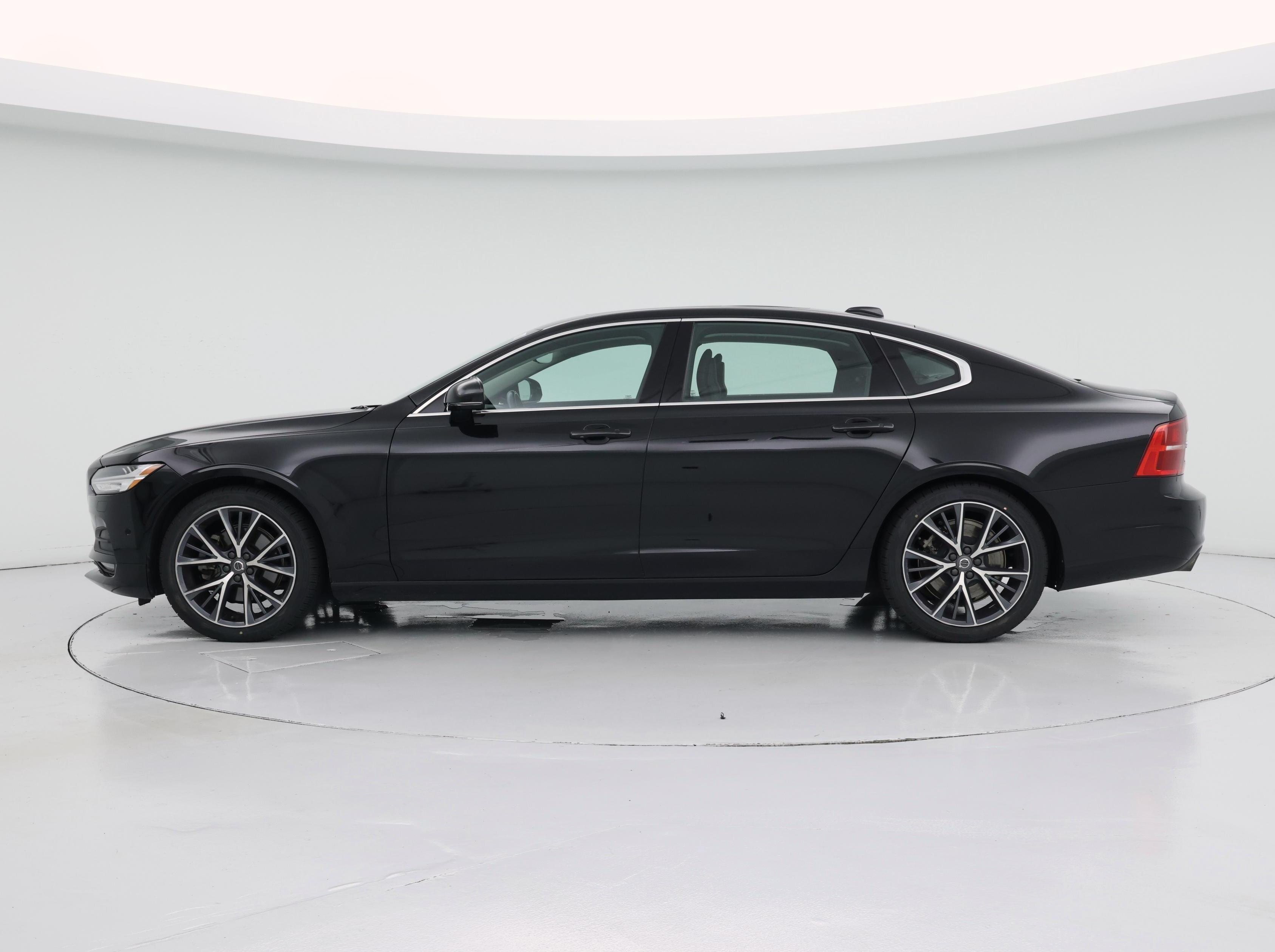 Thumbnail: 2018 Volvo S90 - 3