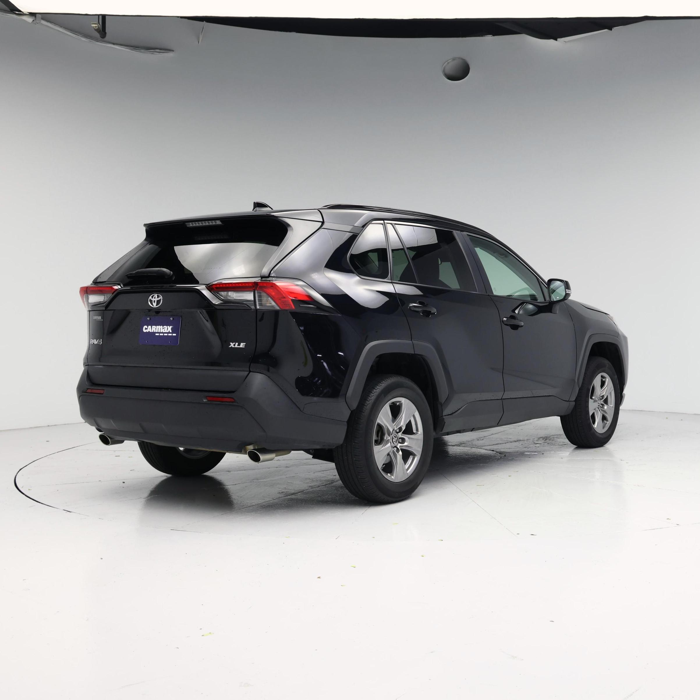Thumbnail: 2023 Toyota RAV4 - 8
