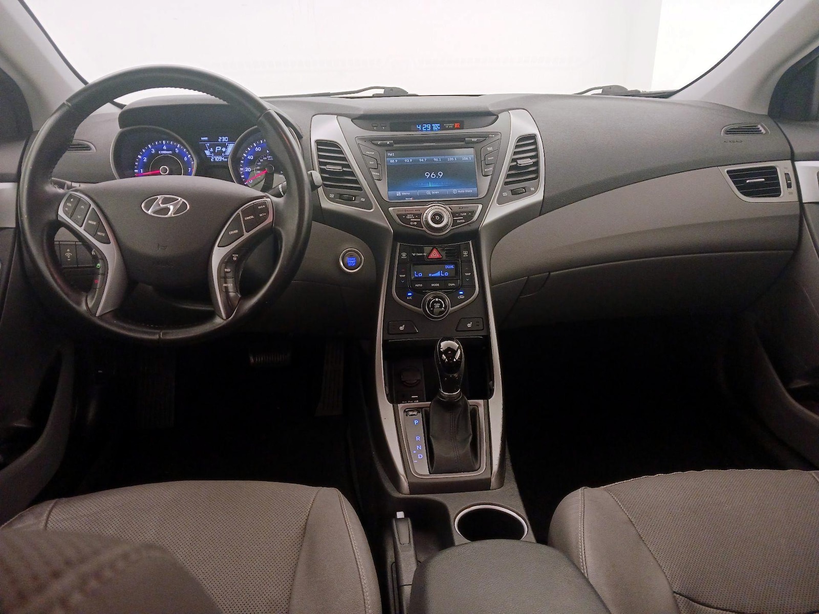 2016 Hyundai Elantra Limited - Photo 10