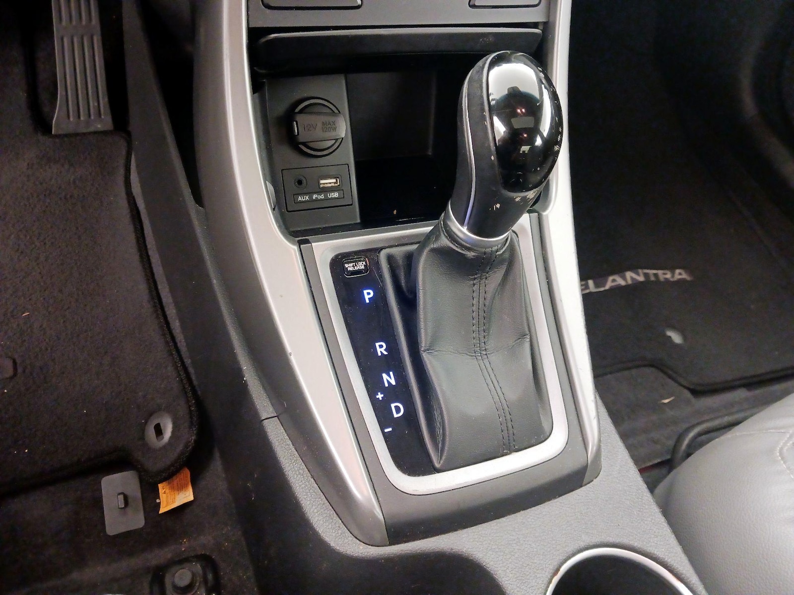 2016 Hyundai Elantra Limited - Photo 19