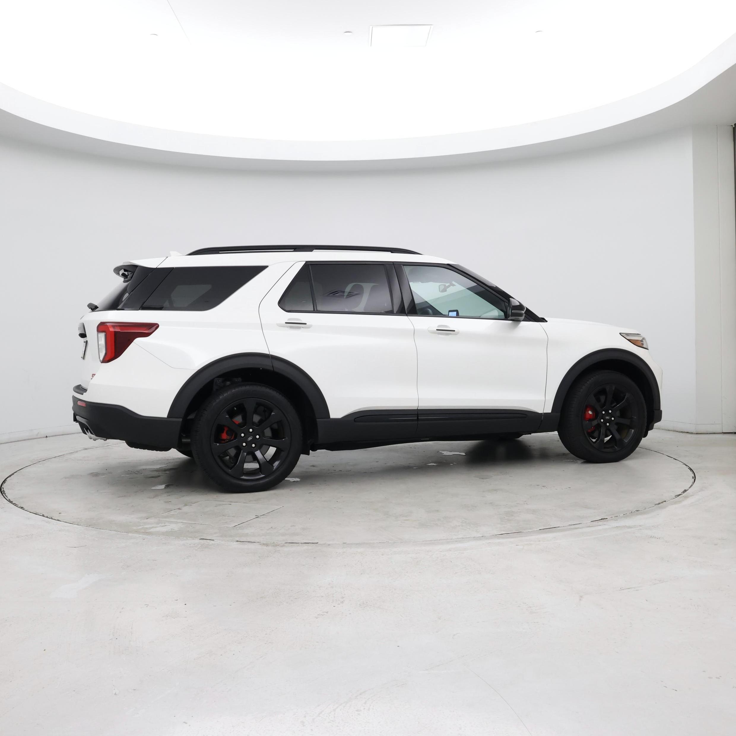 Thumbnail: 2023 Ford Explorer - 8