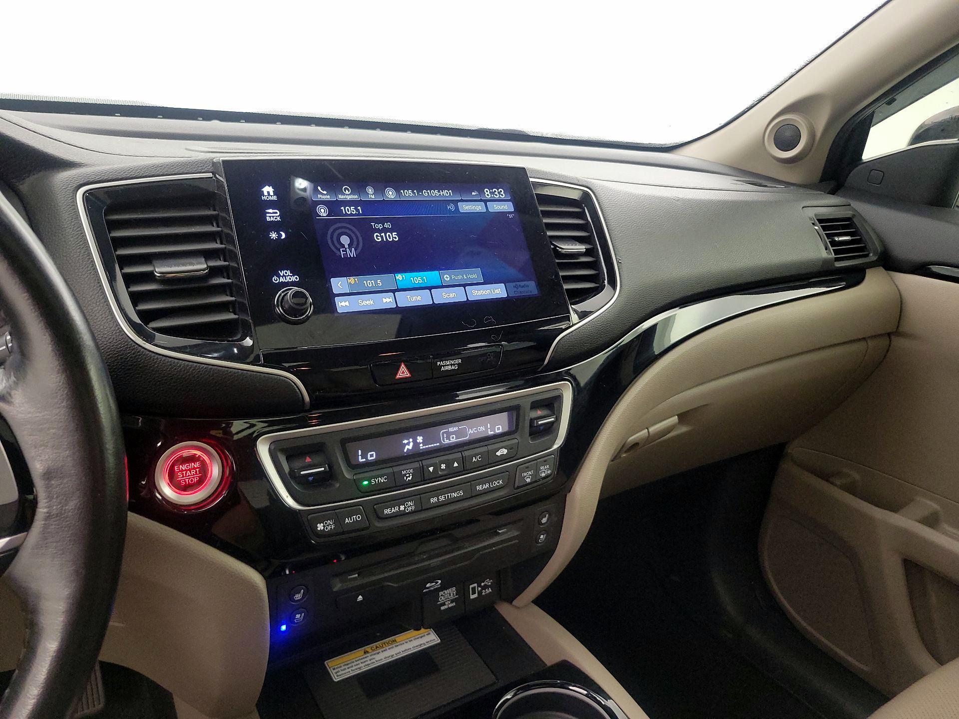 Thumbnail: 2019 Honda Pilot - 16