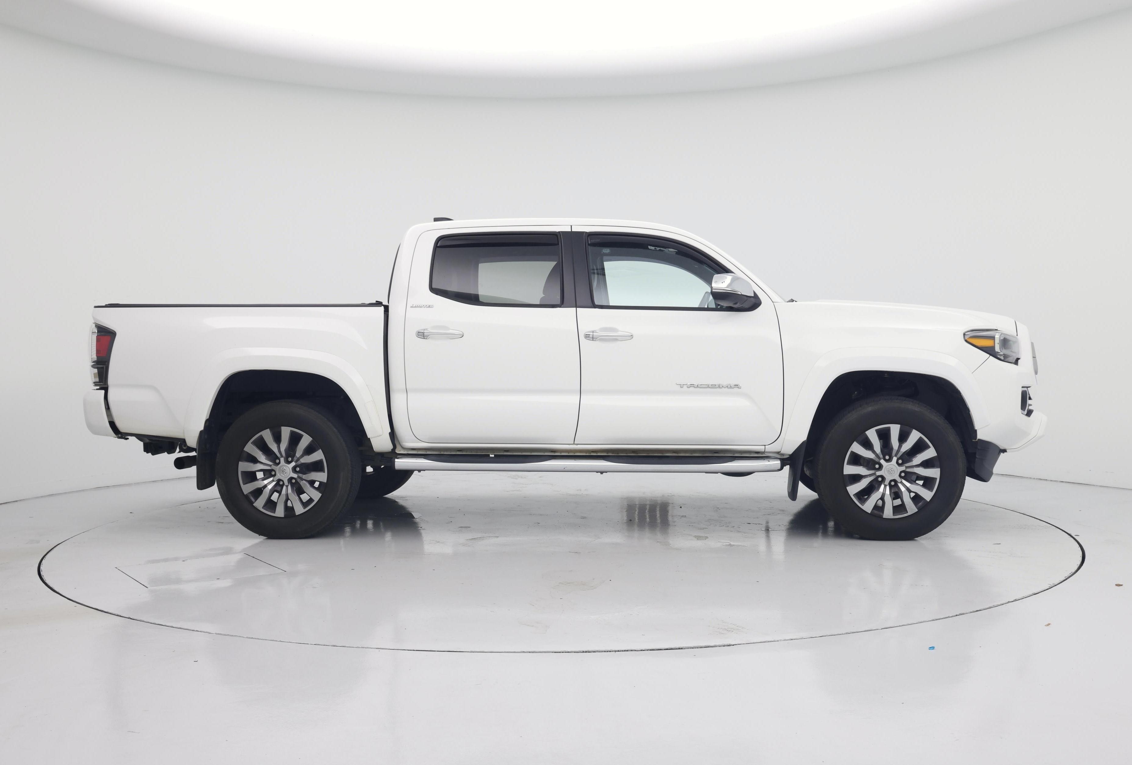 Thumbnail: 2023 Toyota Tacoma - 7