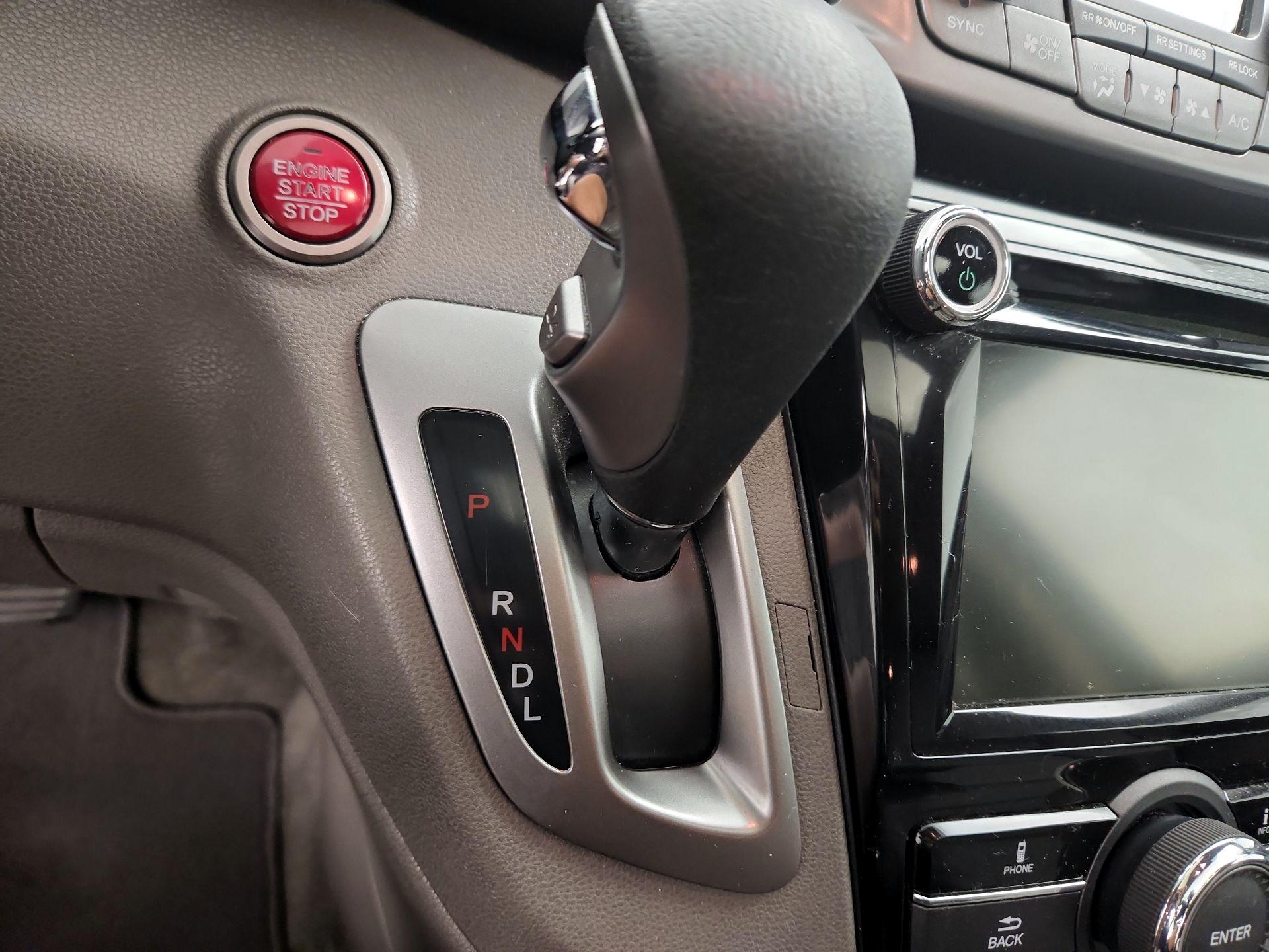 Thumbnail: 2016 Honda Odyssey - 17
