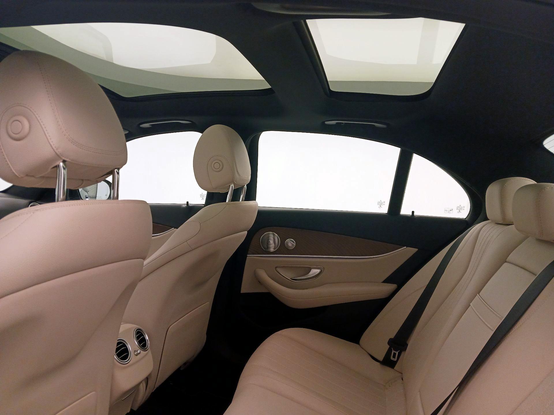 Thumbnail: 2020 Mercedes-Benz E-Class - 20