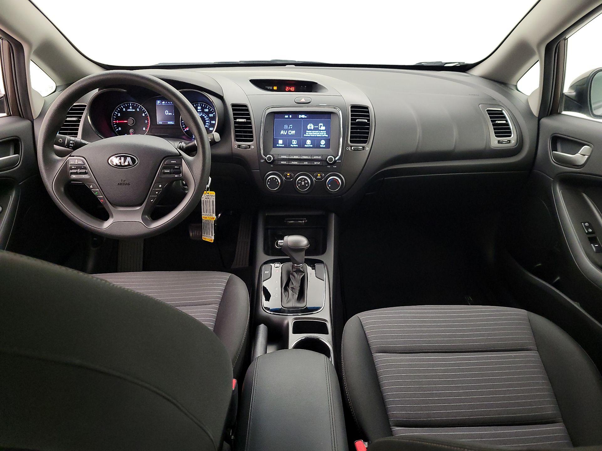 Thumbnail: 2018 Kia Forte - 9