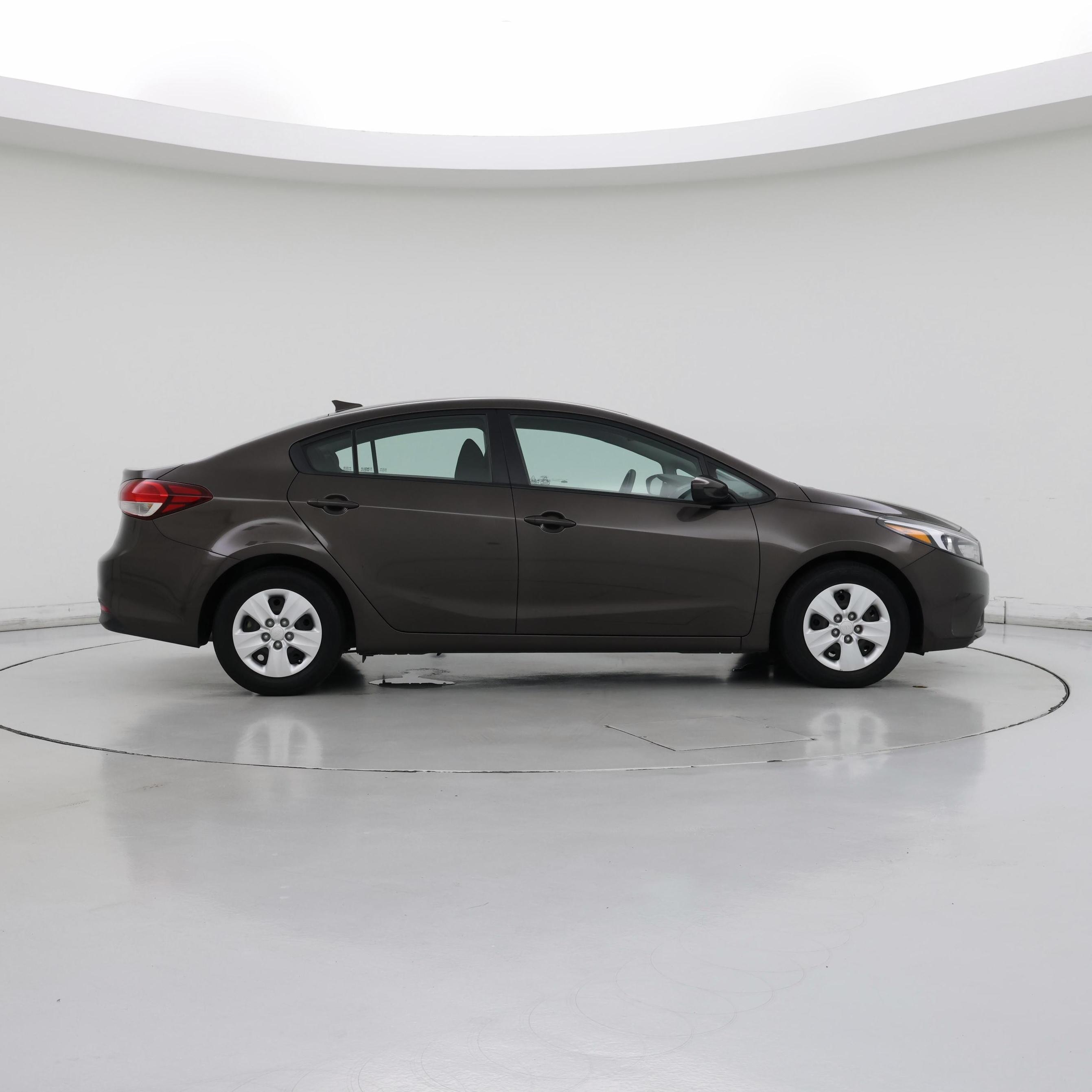 Thumbnail: 2018 Kia Forte - 7