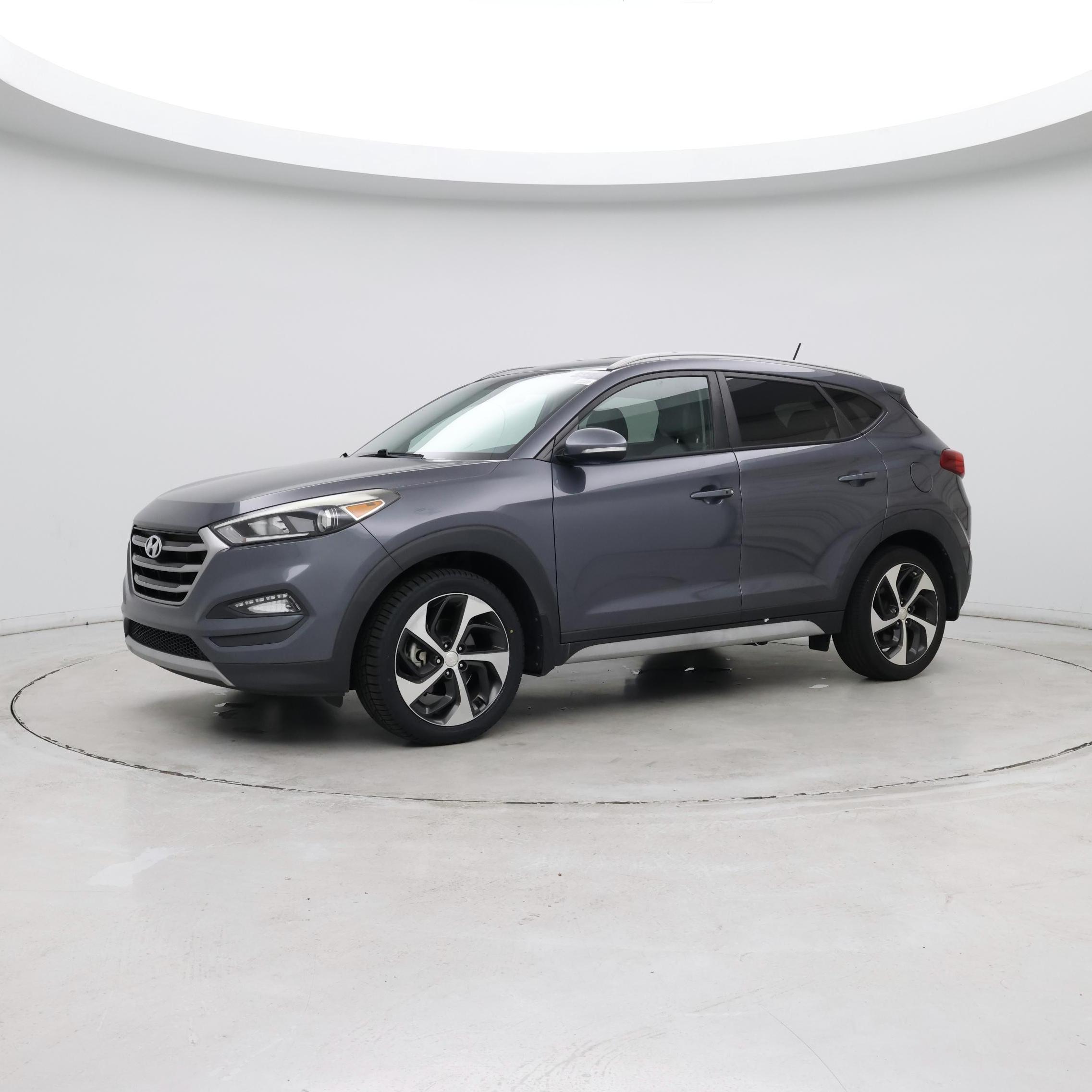 Thumbnail: 2017 Hyundai Tucson - 3