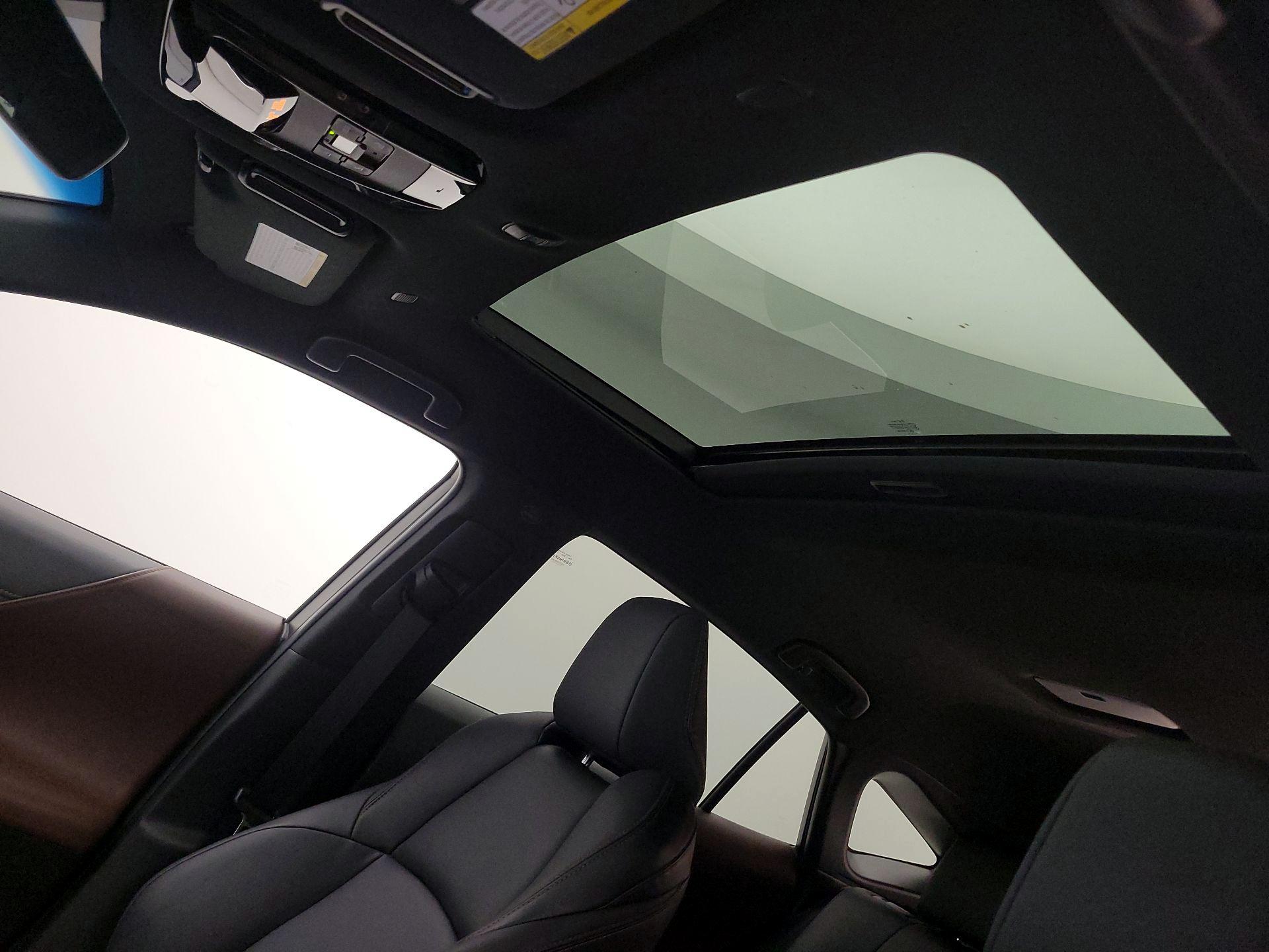 Thumbnail: 2024 Toyota Venza - 19