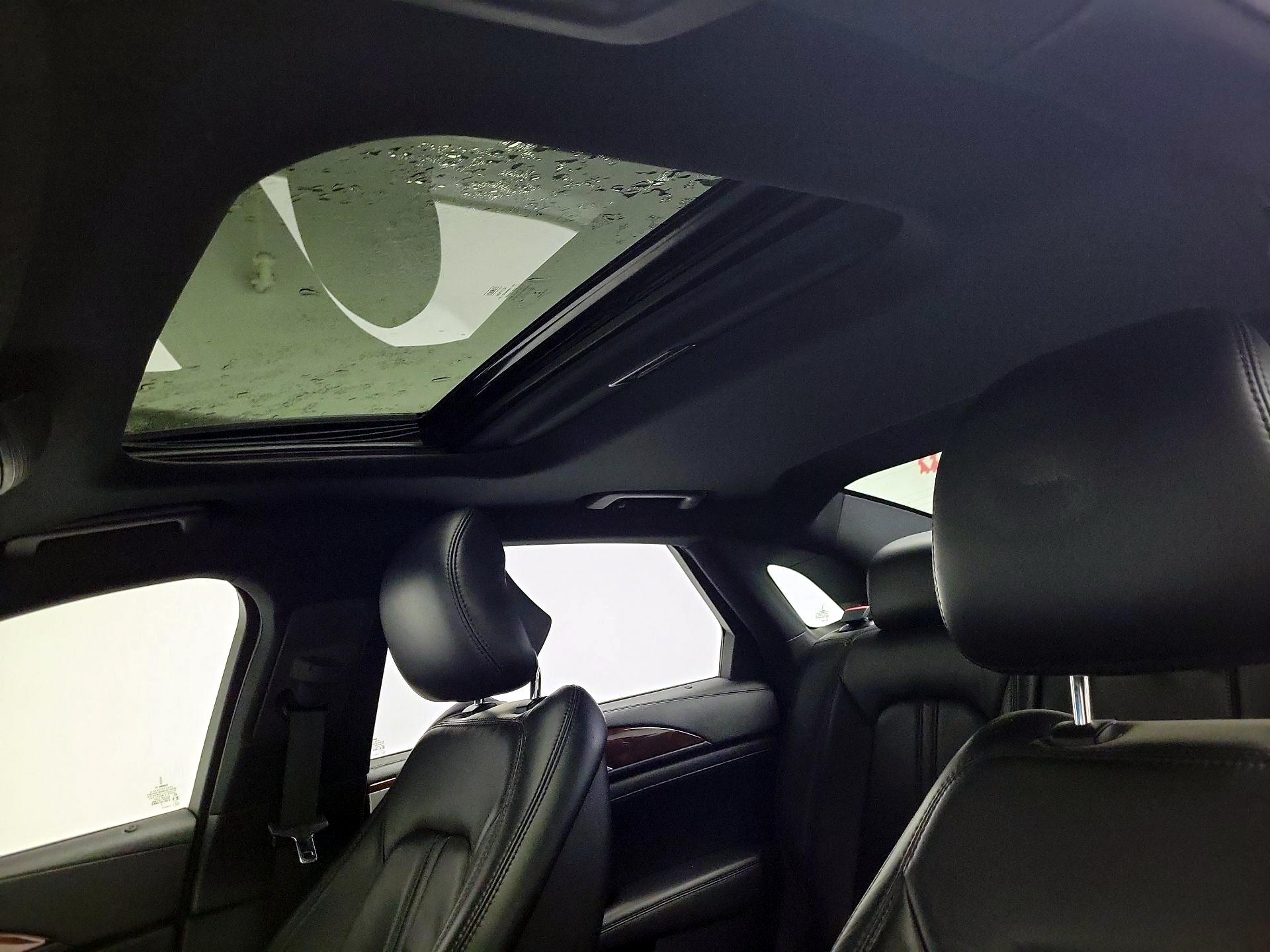 Thumbnail: 2017 Lincoln MKZ - 20