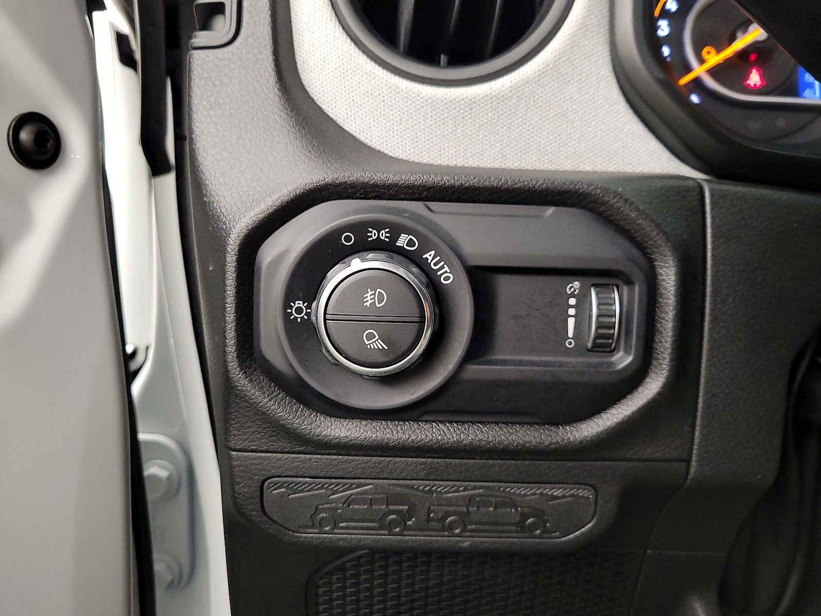 2024 Jeep Gladiator Willys - Photo 14