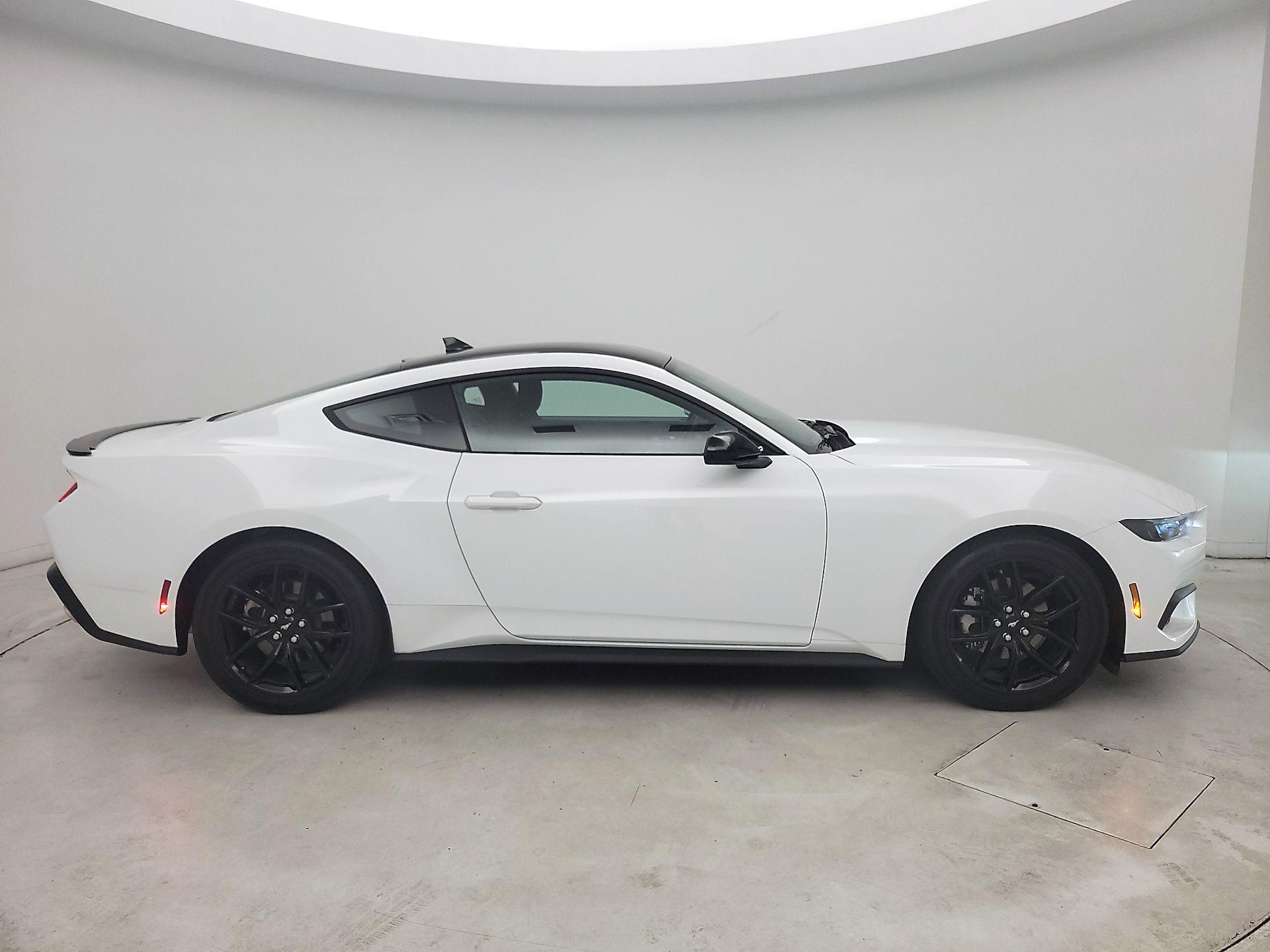 Thumbnail: 2026 Ford Mustang - 4