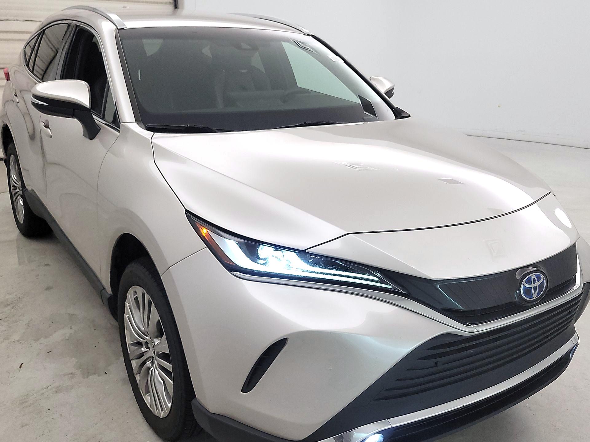 Thumbnail: 2023 Toyota Venza - 1