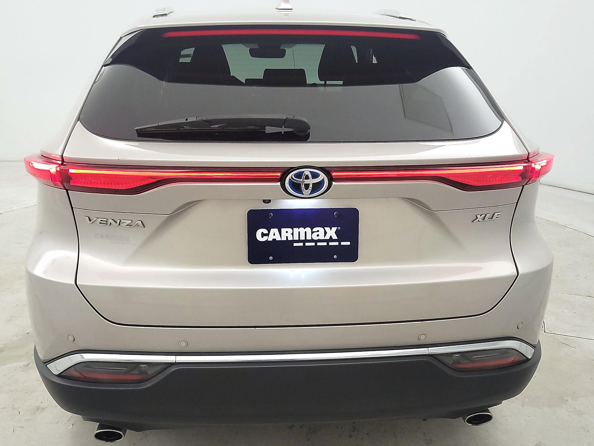 Thumbnail: 2023 Toyota Venza - 6