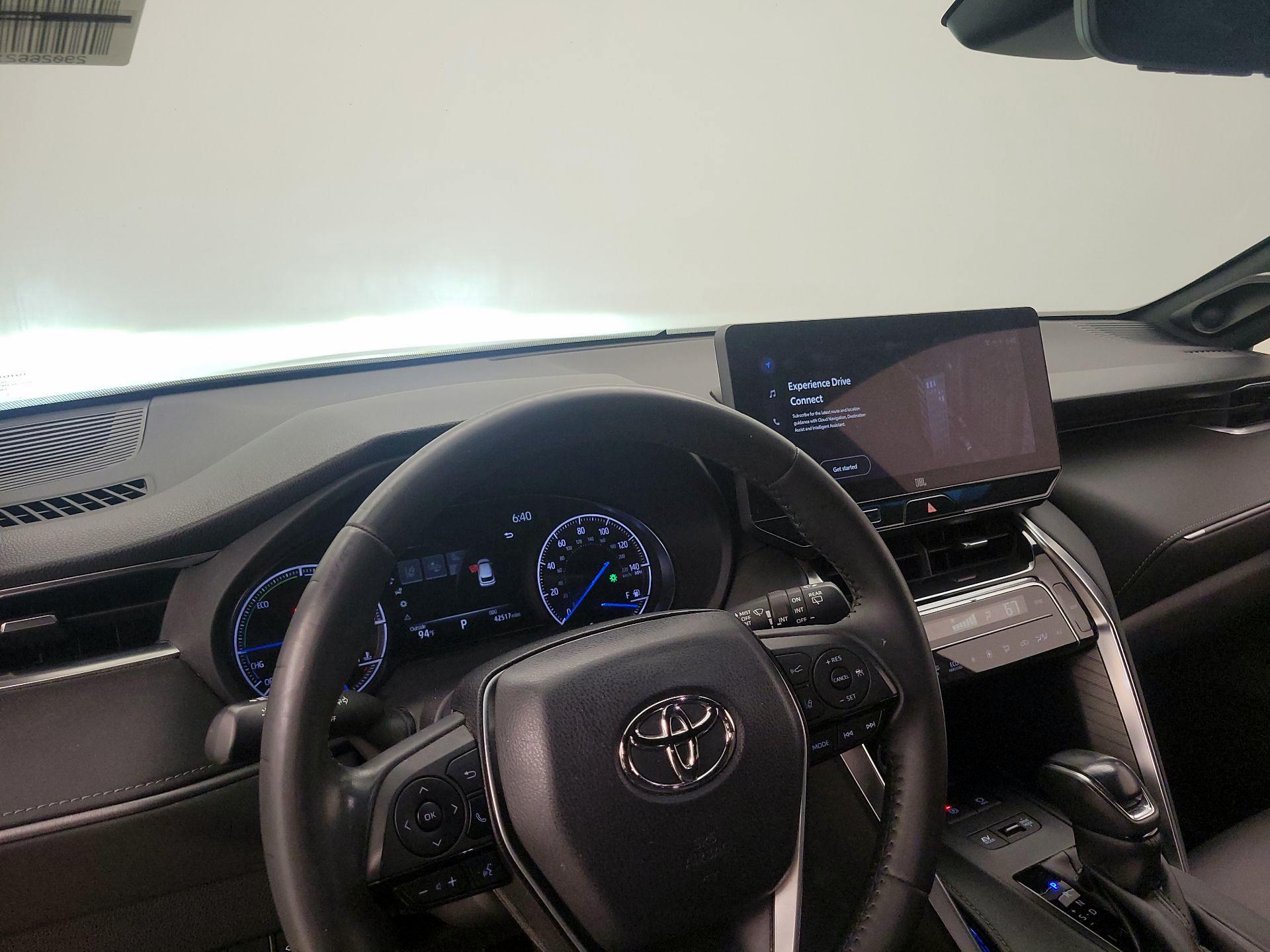 Thumbnail: 2023 Toyota Venza - 8