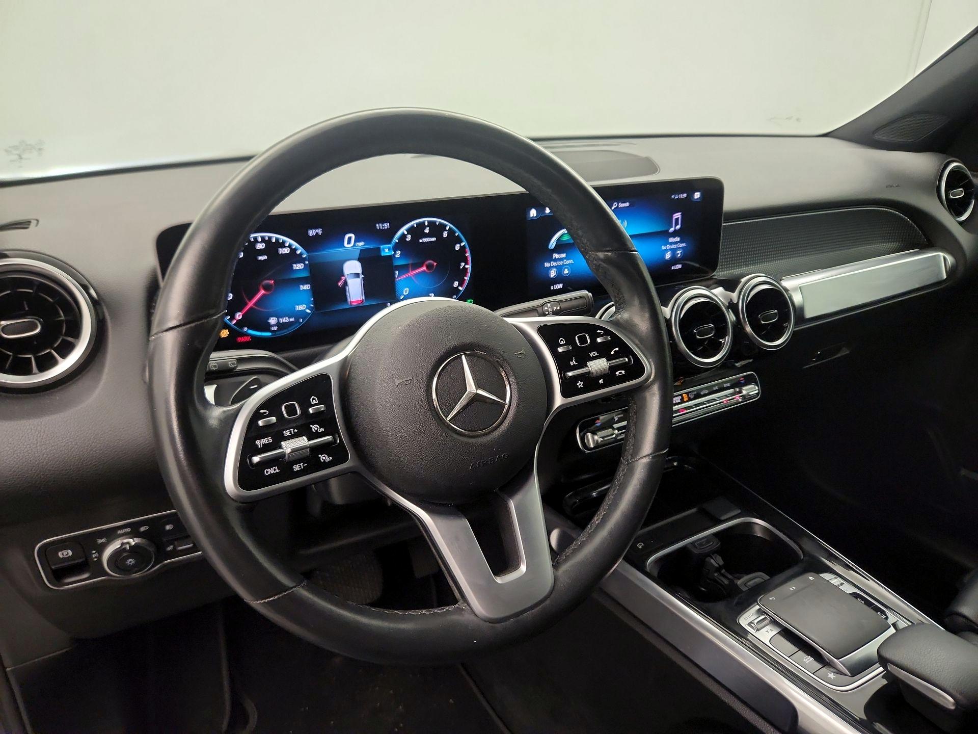 Thumbnail: 2020 Mercedes-Benz GLB - 9